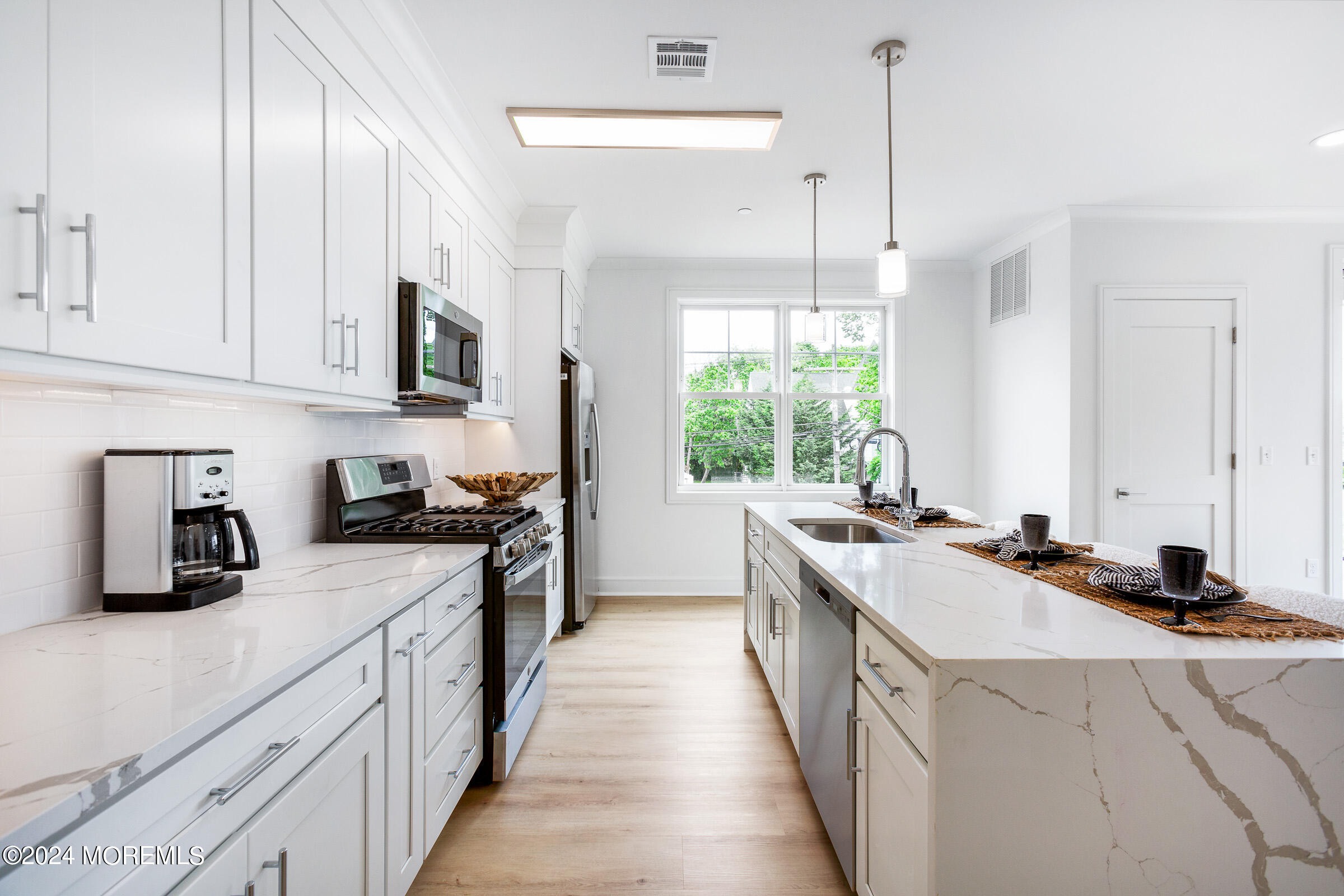 Long Branch, New Jersey 07740, United States, 2 Bedrooms Bedrooms, ,2 BathroomsBathrooms,Residential,Active,39624