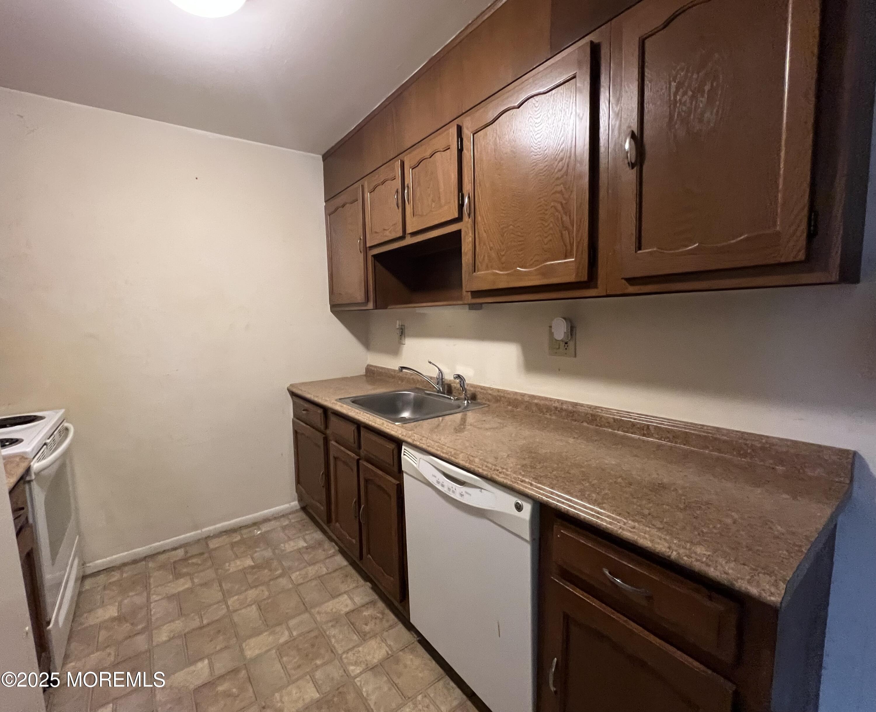1142 Argyll Circle #B, Lakewood, New Jersey image 5