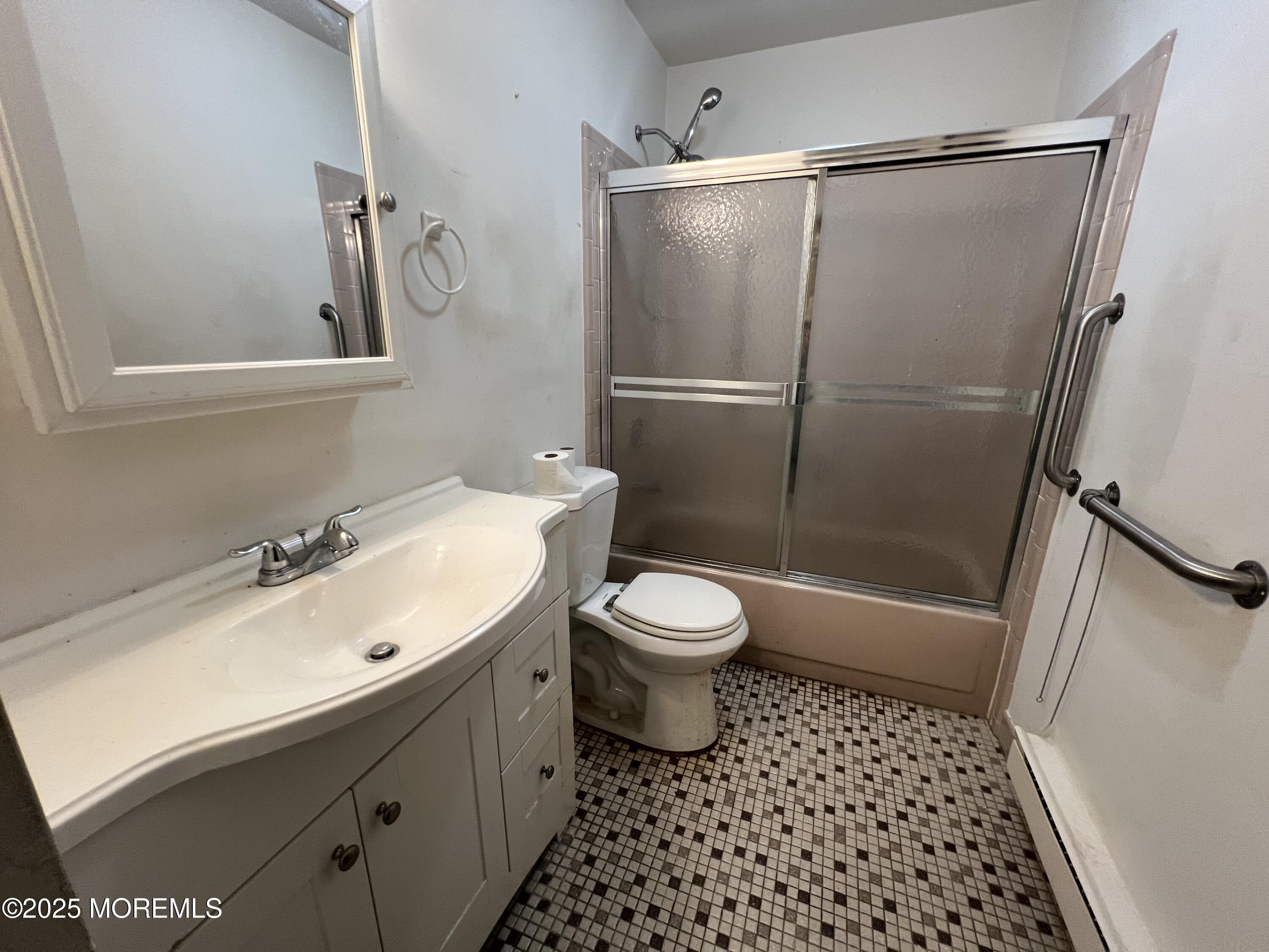 1142 Argyll Circle #B, Lakewood, New Jersey image 8