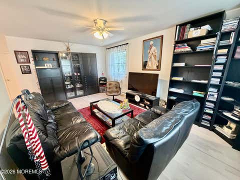 Apartment For Sale - 13 Lexington Drive #B<br/> Ocean County, Whiting, NJ 08759