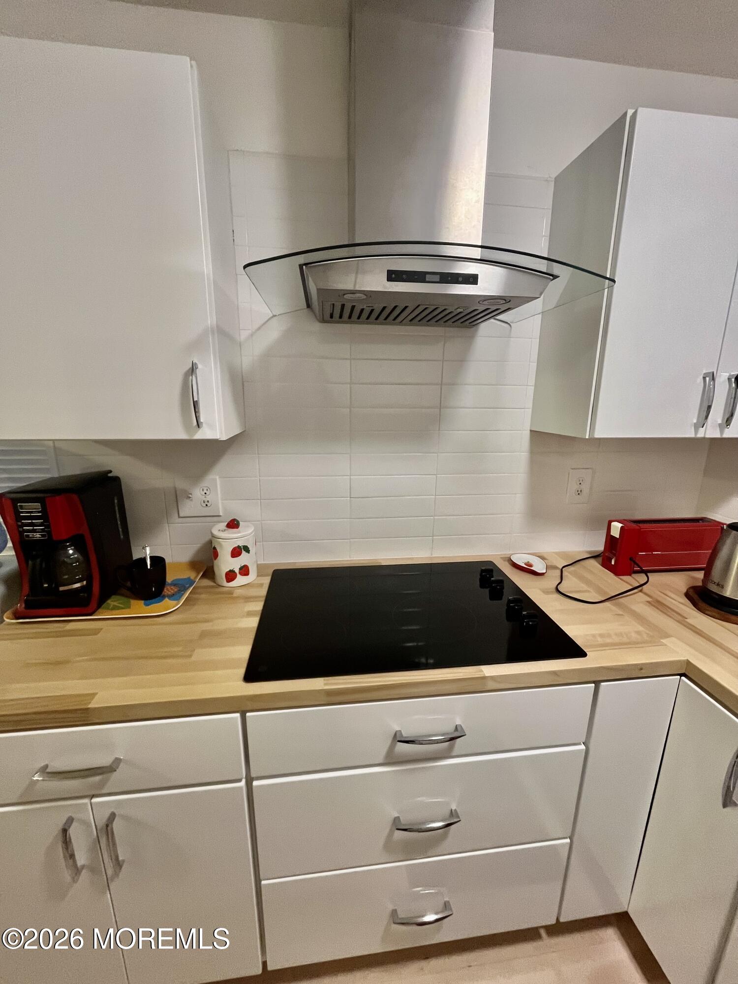 13 Lexington Drive B