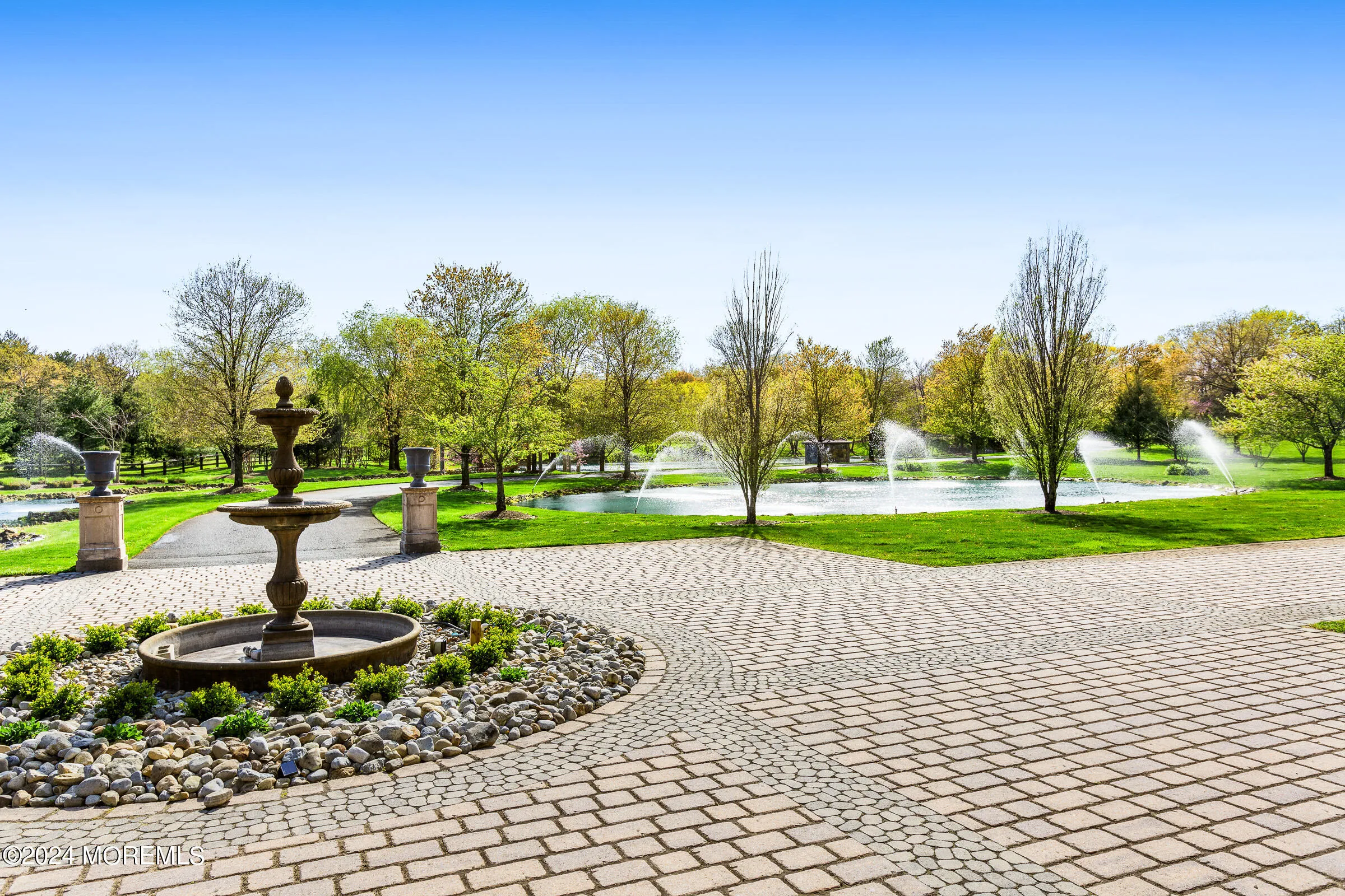 Colts Neck, New Jersey 07722, United States, 6 Bedrooms Bedrooms, ,9 BathroomsBathrooms,Residential,Active,46911