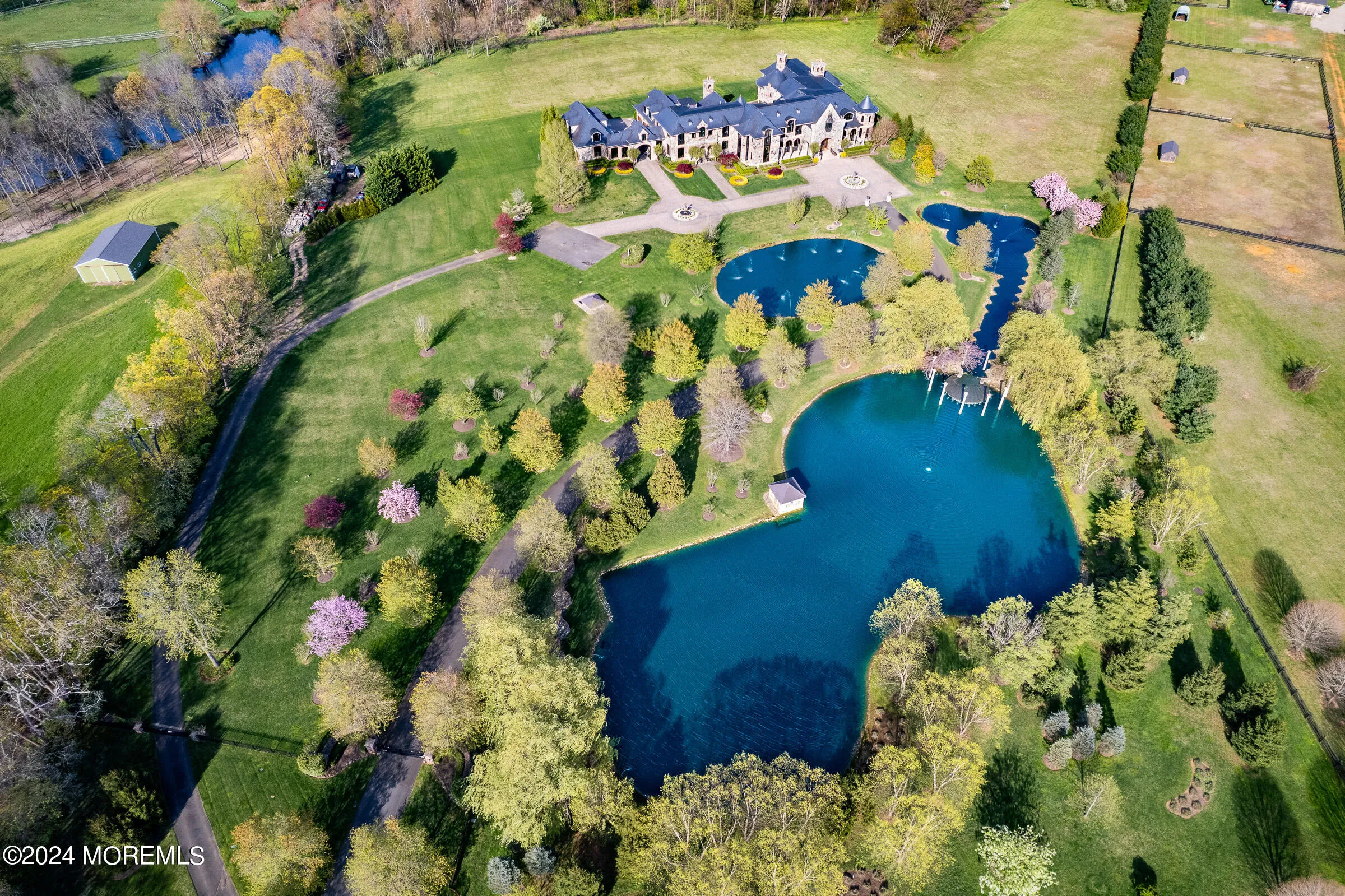 Colts Neck, New Jersey 07722, United States, 6 Bedrooms Bedrooms, ,9 BathroomsBathrooms,Residential,Active,46911