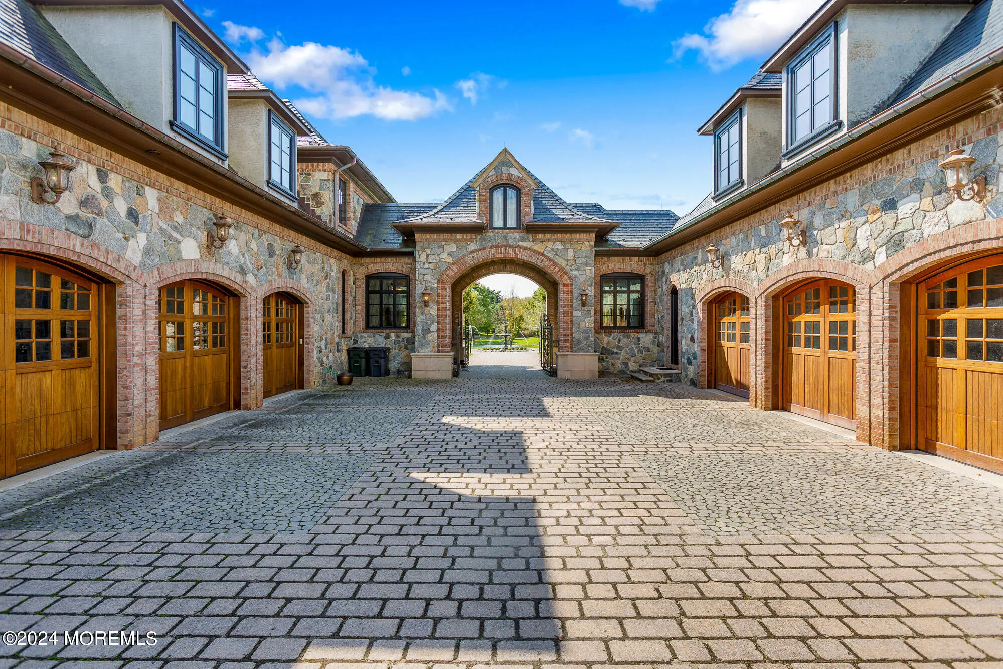 Colts Neck, New Jersey 07722, United States, 6 Bedrooms Bedrooms, ,9 BathroomsBathrooms,Residential,Active,46911