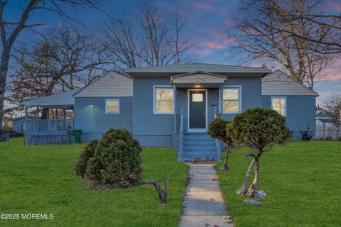 Photo of 112 Petitt Avenue, Cherry Hill, NJ 08002 (MLS # 22536730)