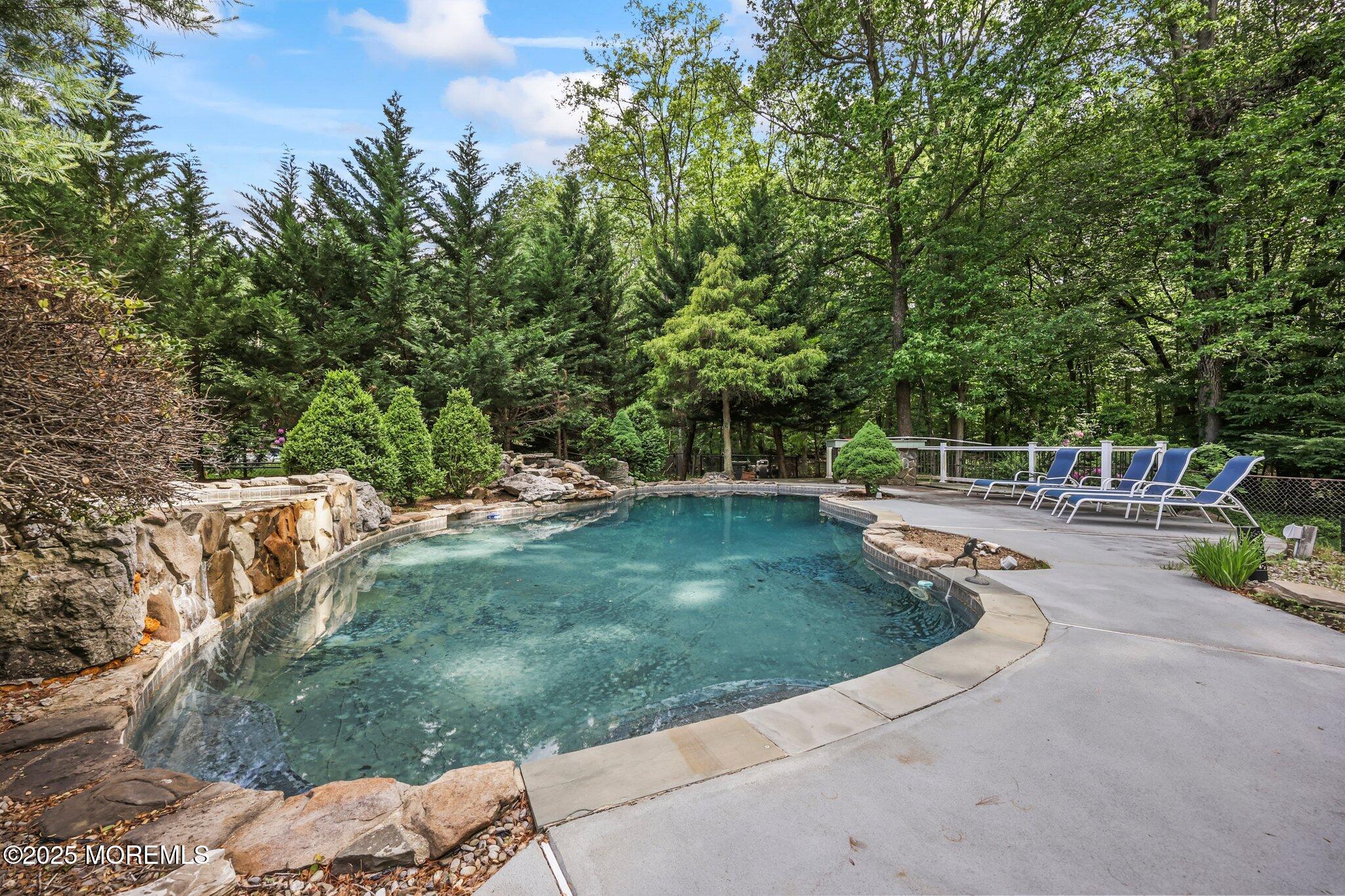 6 Emerald Drive, Morganville, New Jersey image 7