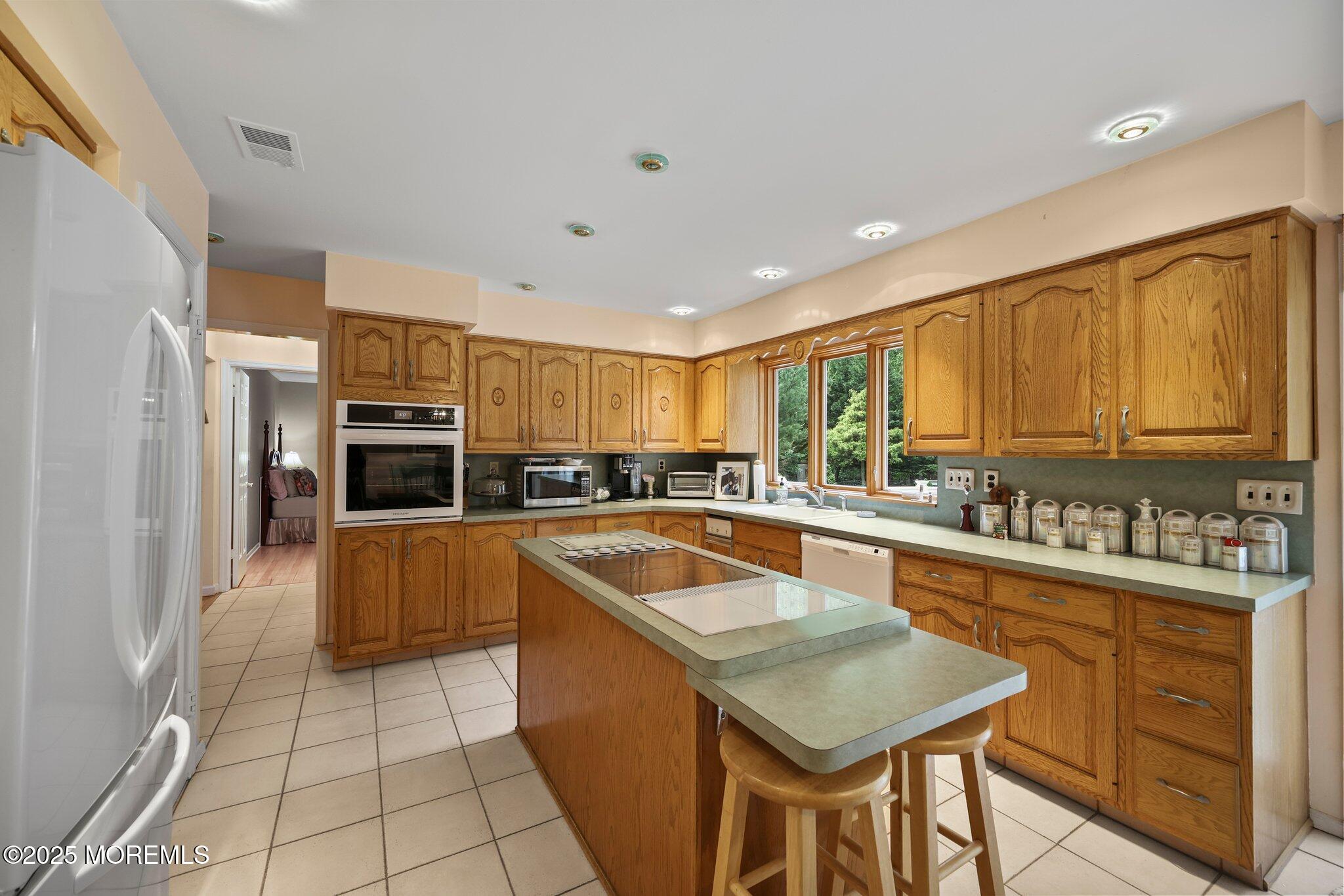 6 Emerald Drive, Morganville, New Jersey image 12