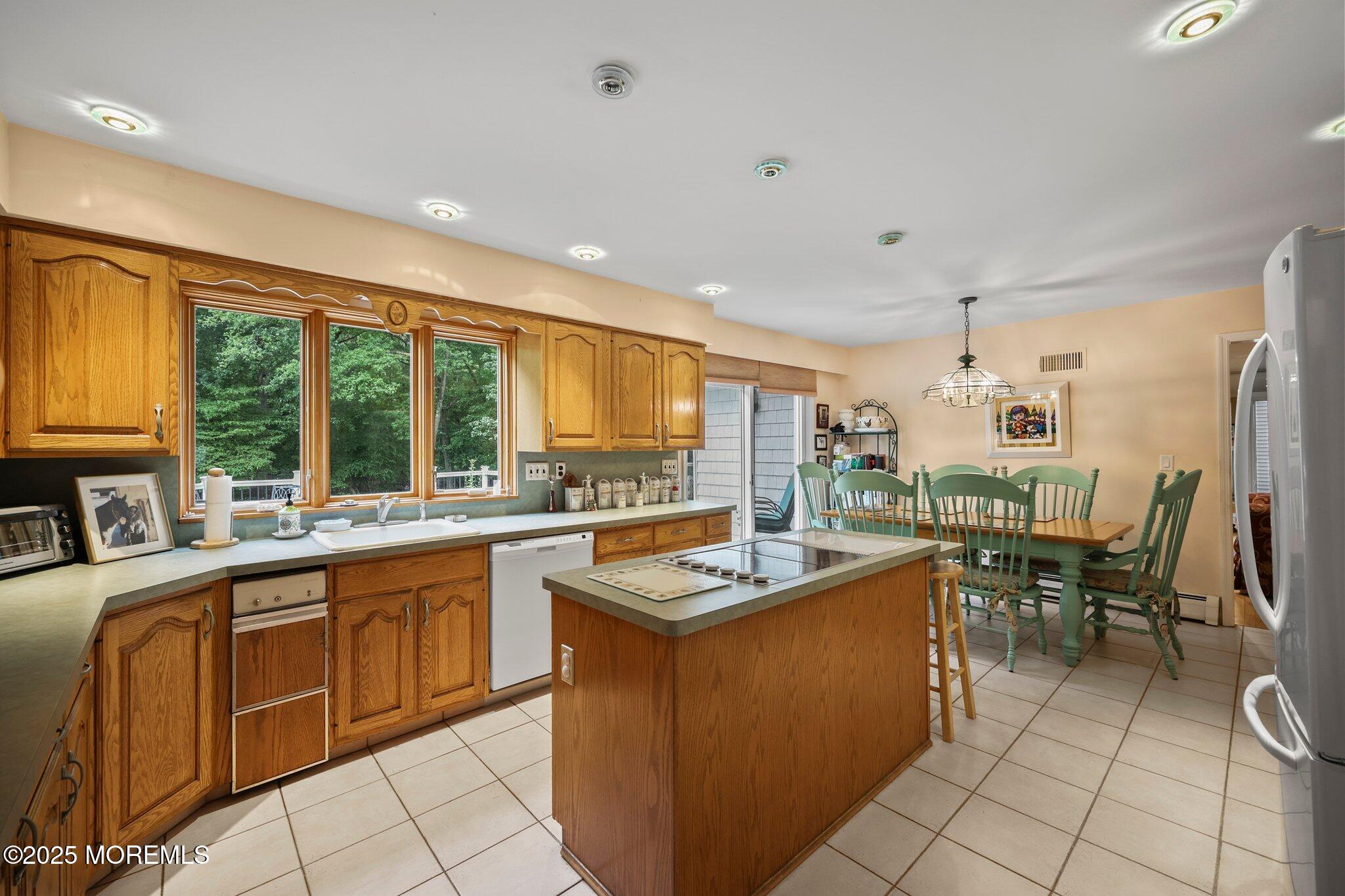 6 Emerald Drive, Morganville, New Jersey image 13