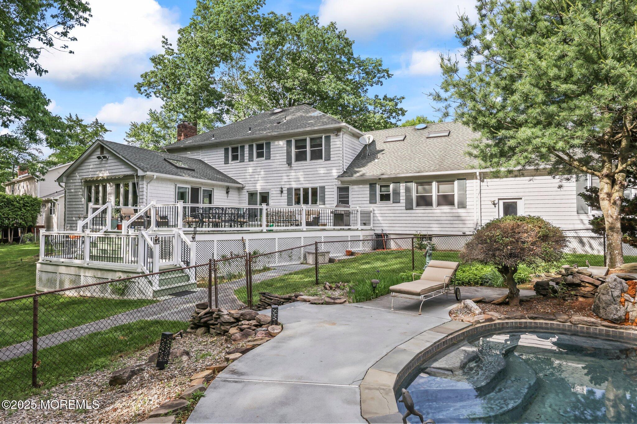 6 Emerald Drive, Morganville, New Jersey image 30
