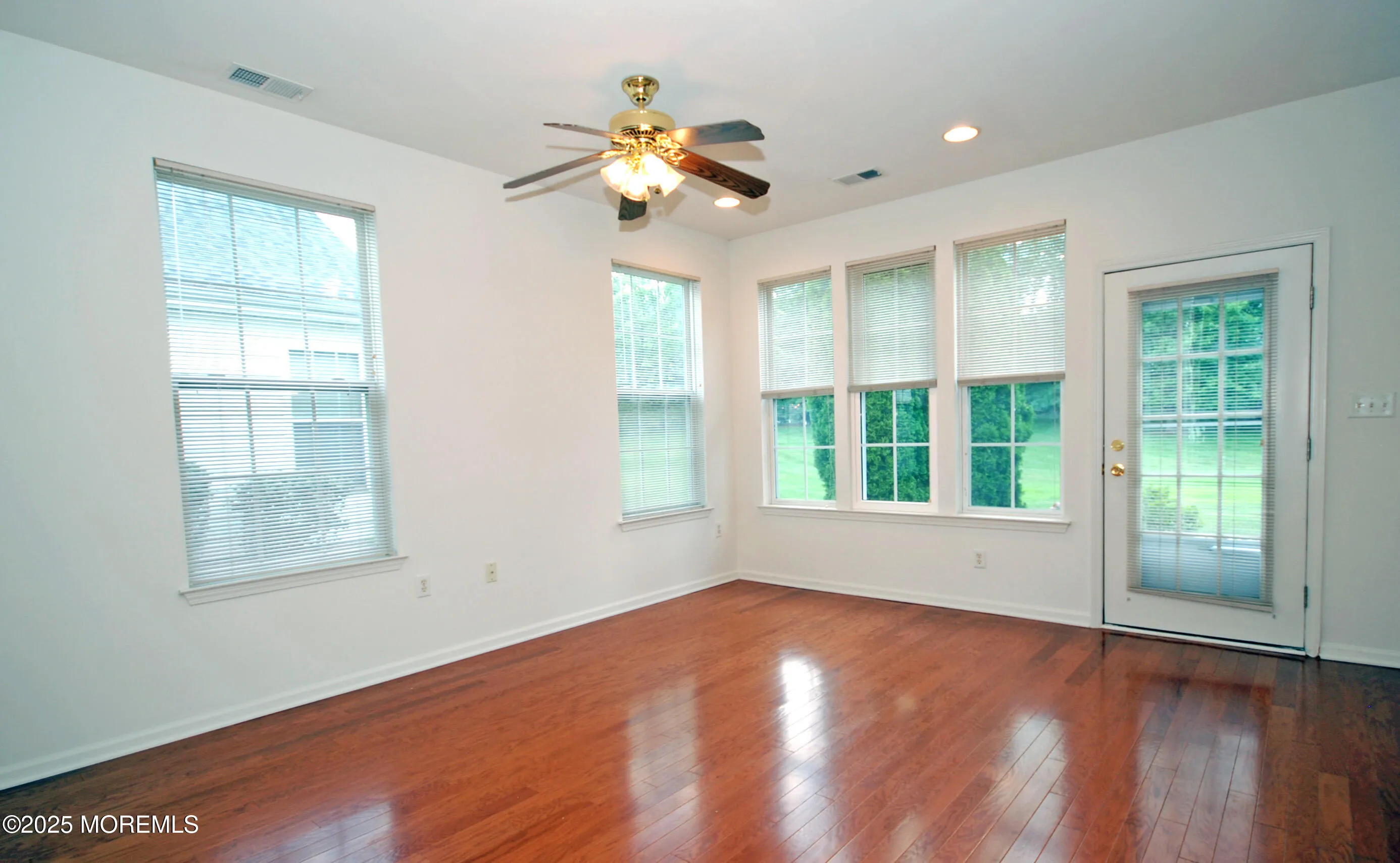 Allentown, New Jersey 08501, United States, 2 Bedrooms Bedrooms, ,2 BathroomsBathrooms,Residential,Active,174866