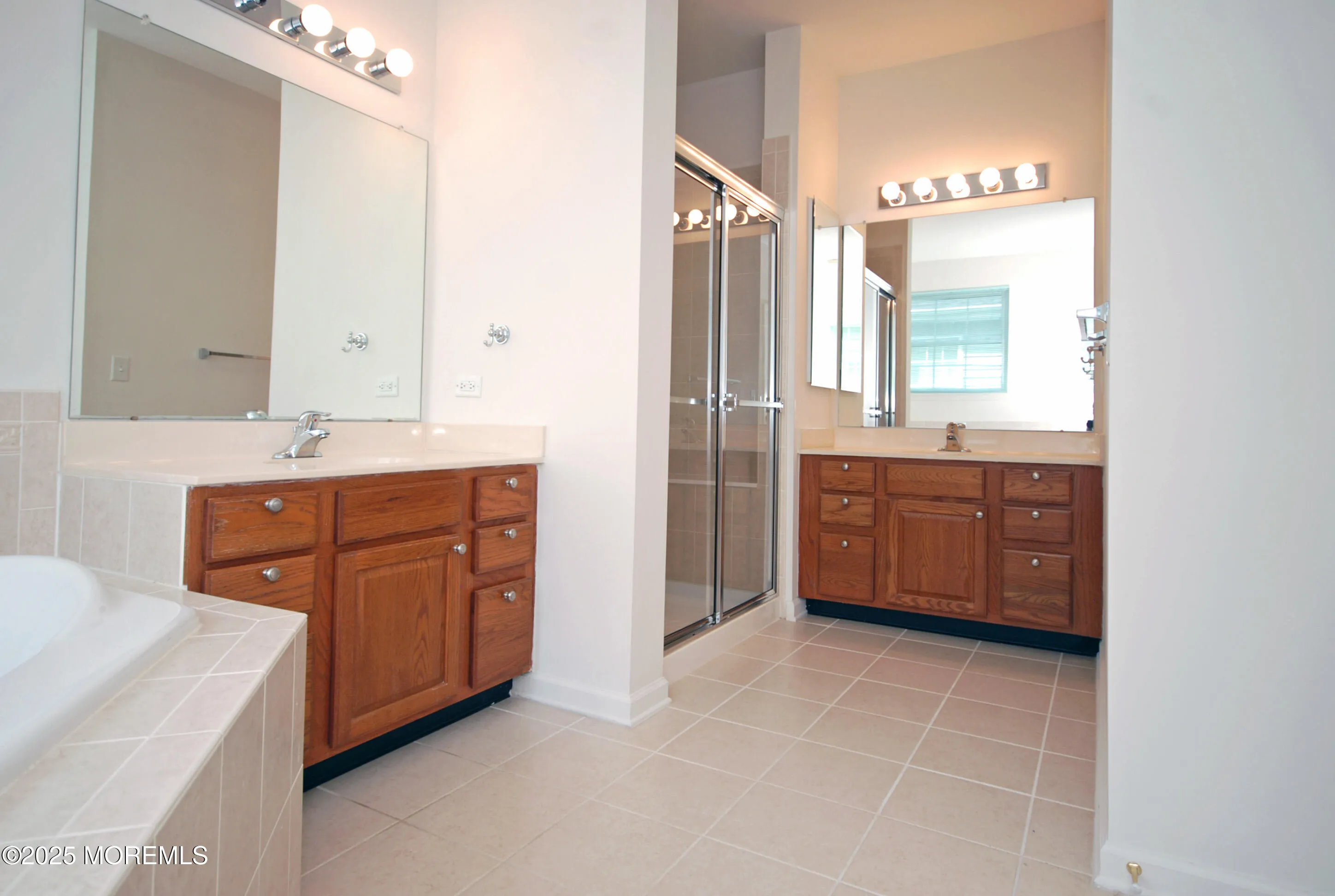 Allentown, New Jersey 08501, United States, 2 Bedrooms Bedrooms, ,2 BathroomsBathrooms,Residential,Active,174866