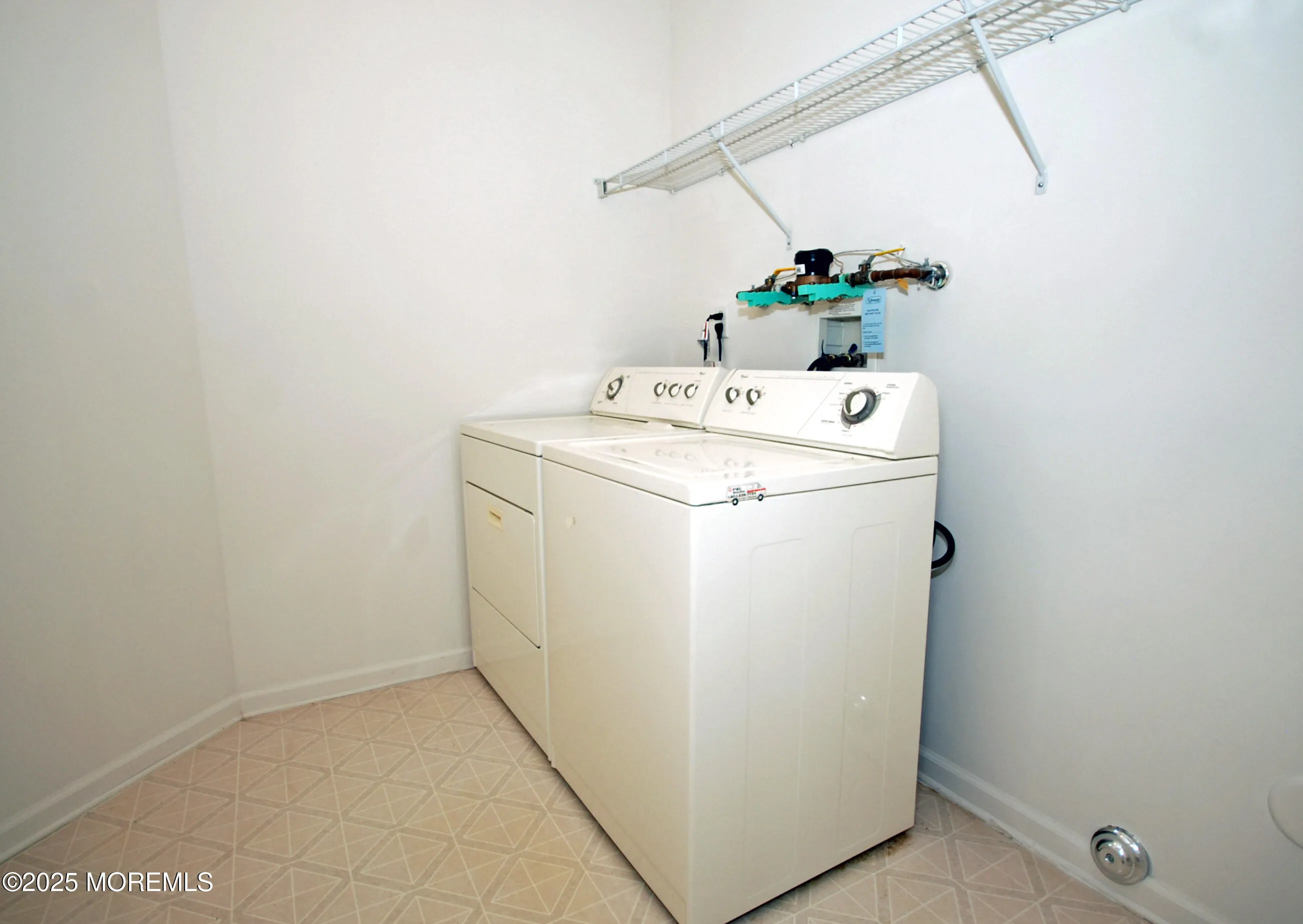 Allentown, New Jersey 08501, United States, 2 Bedrooms Bedrooms, ,2 BathroomsBathrooms,Residential,Active,174866