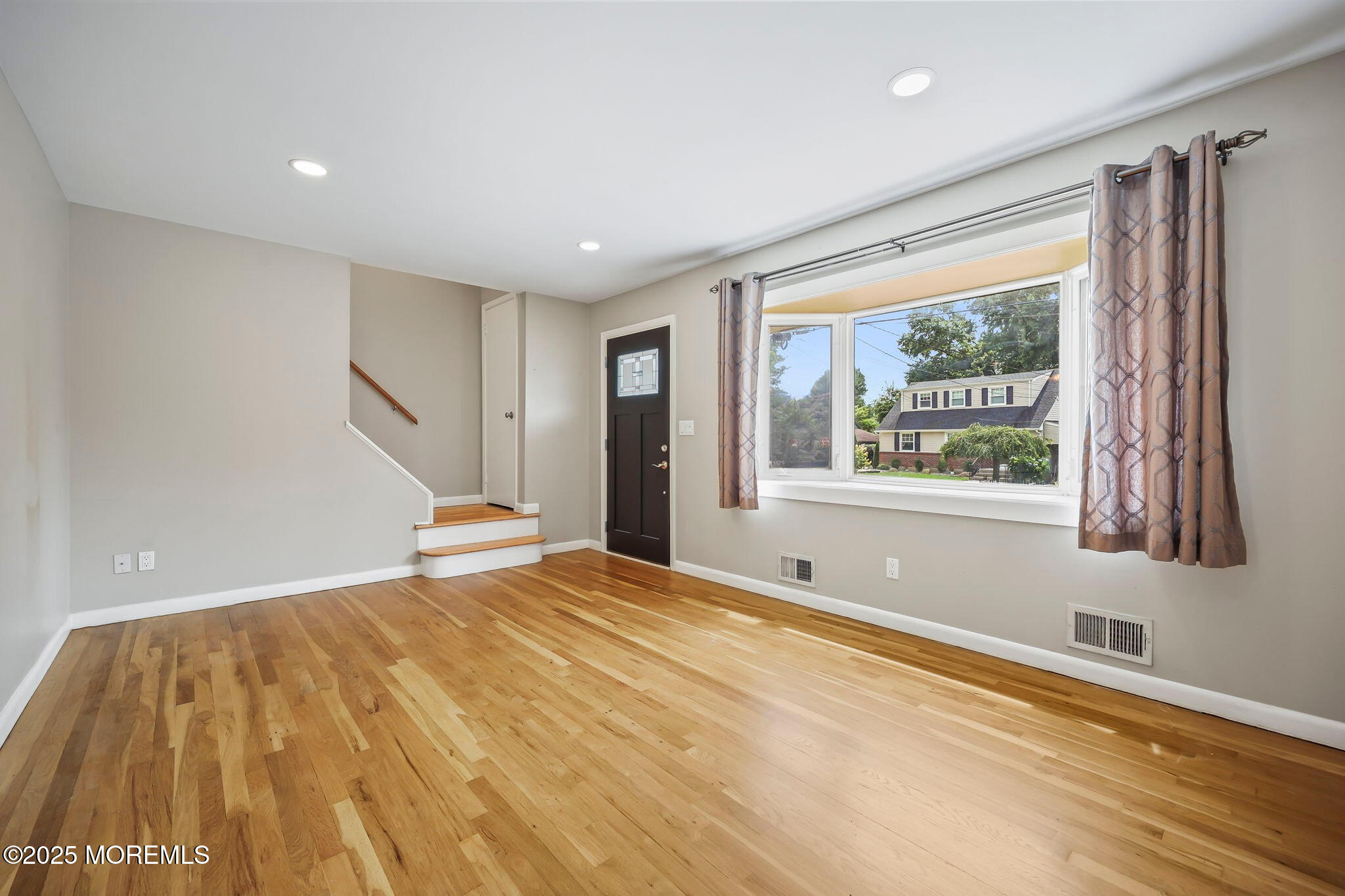 18 Mead Avenue