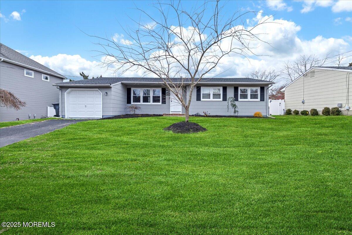 380 Evergreen Drive, Brick, New Jersey image 1