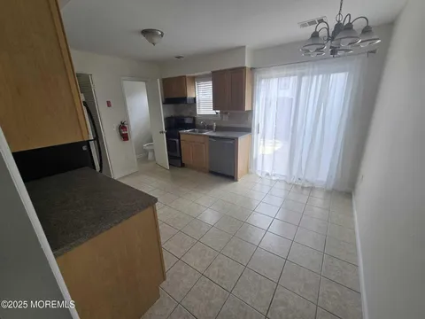 MLS: 22506482
