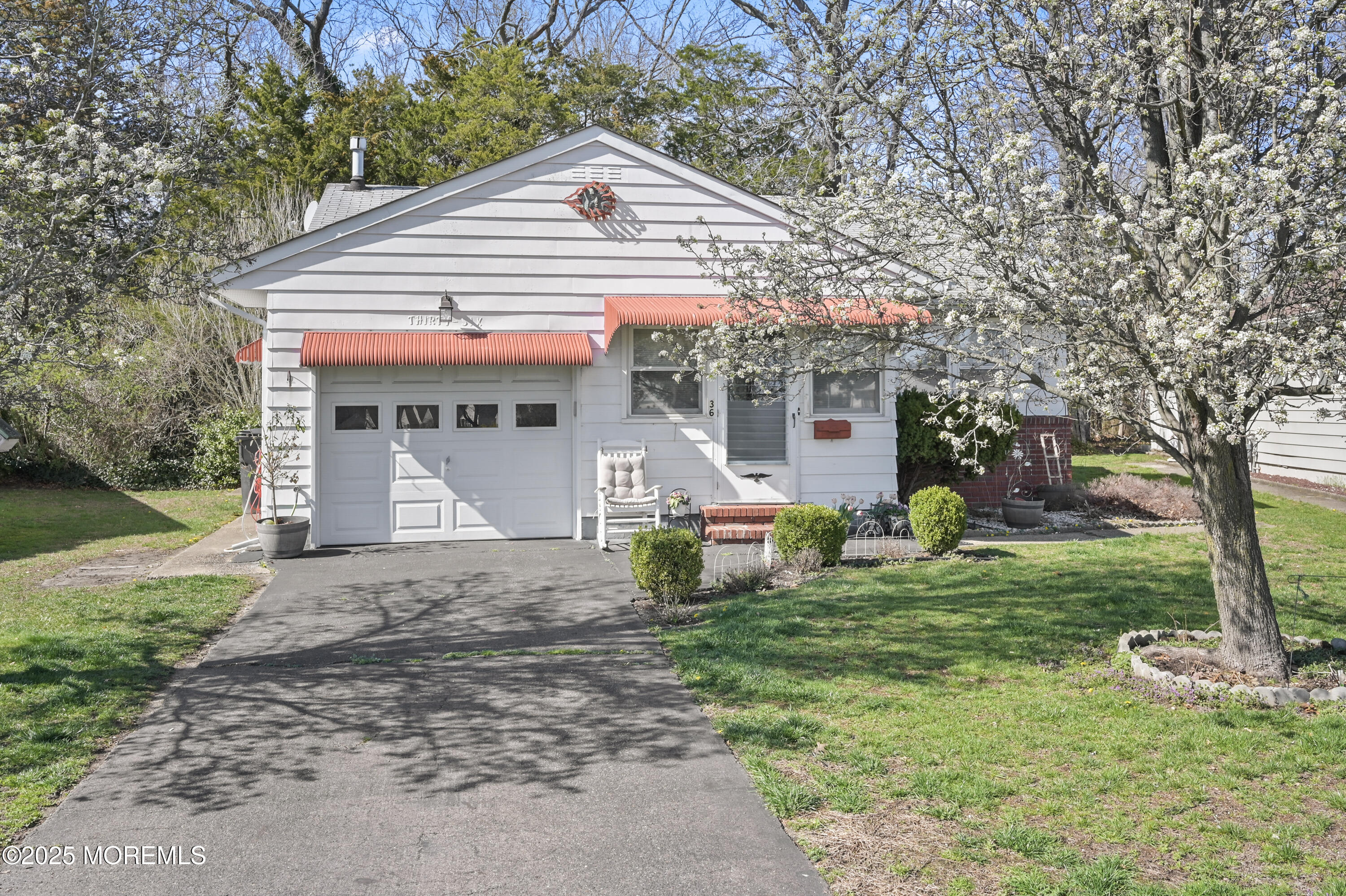 36 Petunia Way, Toms River, New Jersey image 2