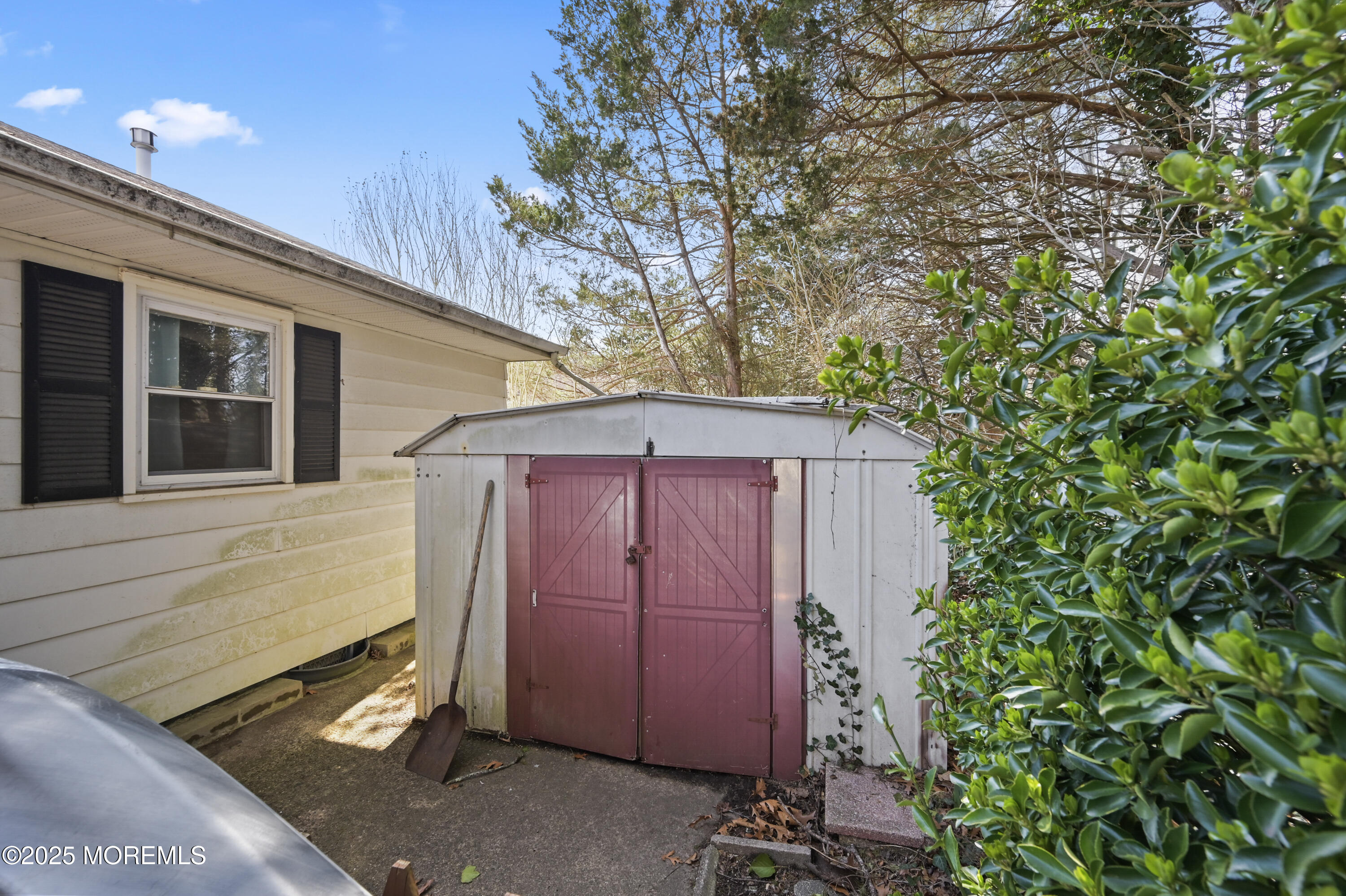 36 Petunia Way, Toms River, New Jersey image 23