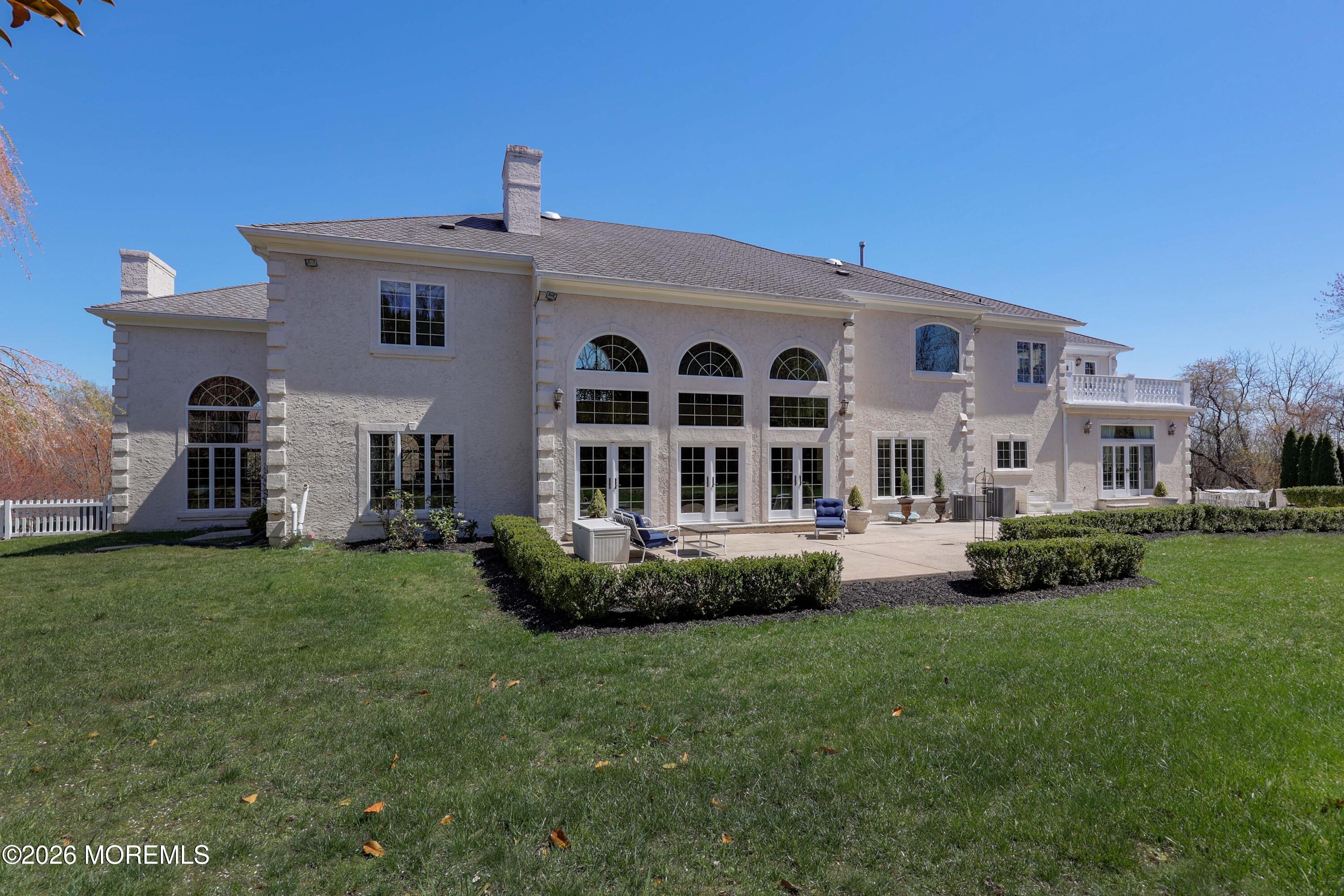 6 Hayes Court