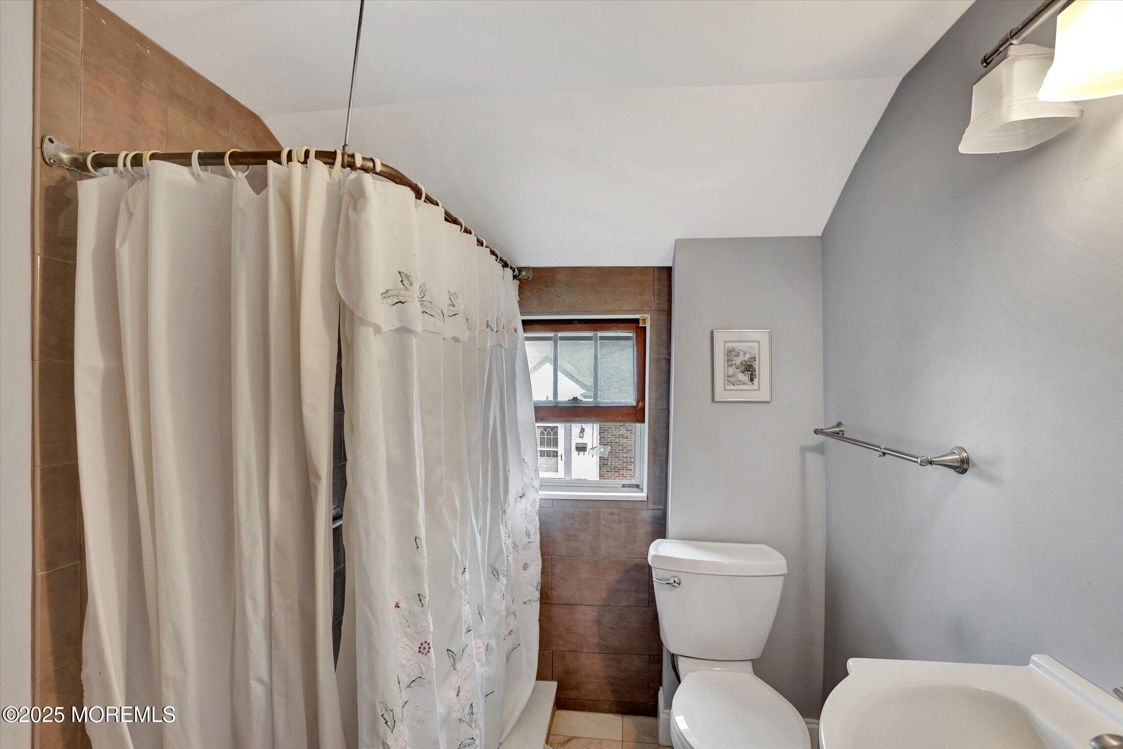 501 Leslie Avenue, Brielle, New Jersey image 32