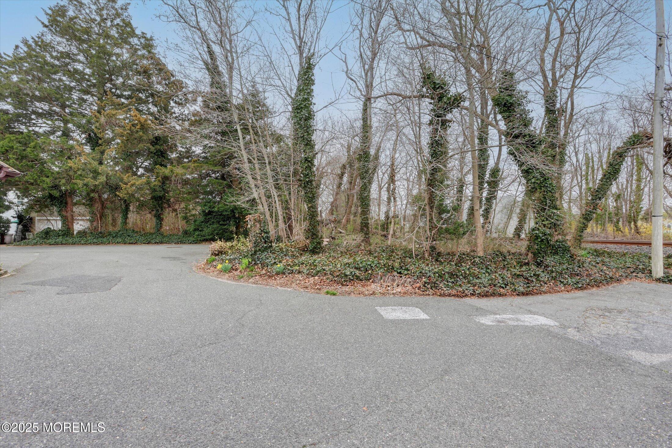 501 Leslie Avenue, Brielle, New Jersey image 16