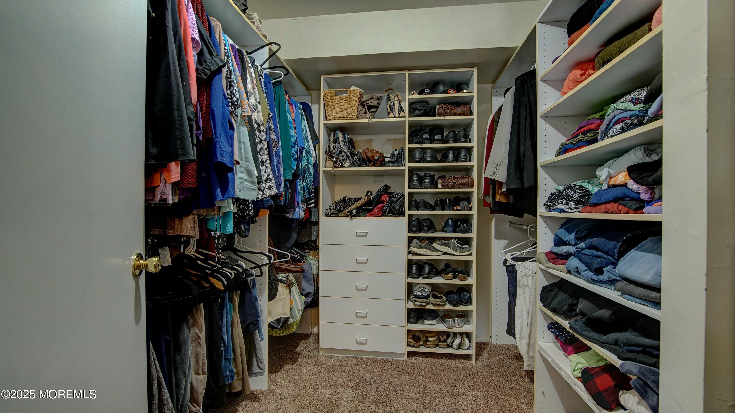 362 Mayfair Place, Morganville, New Jersey image 22