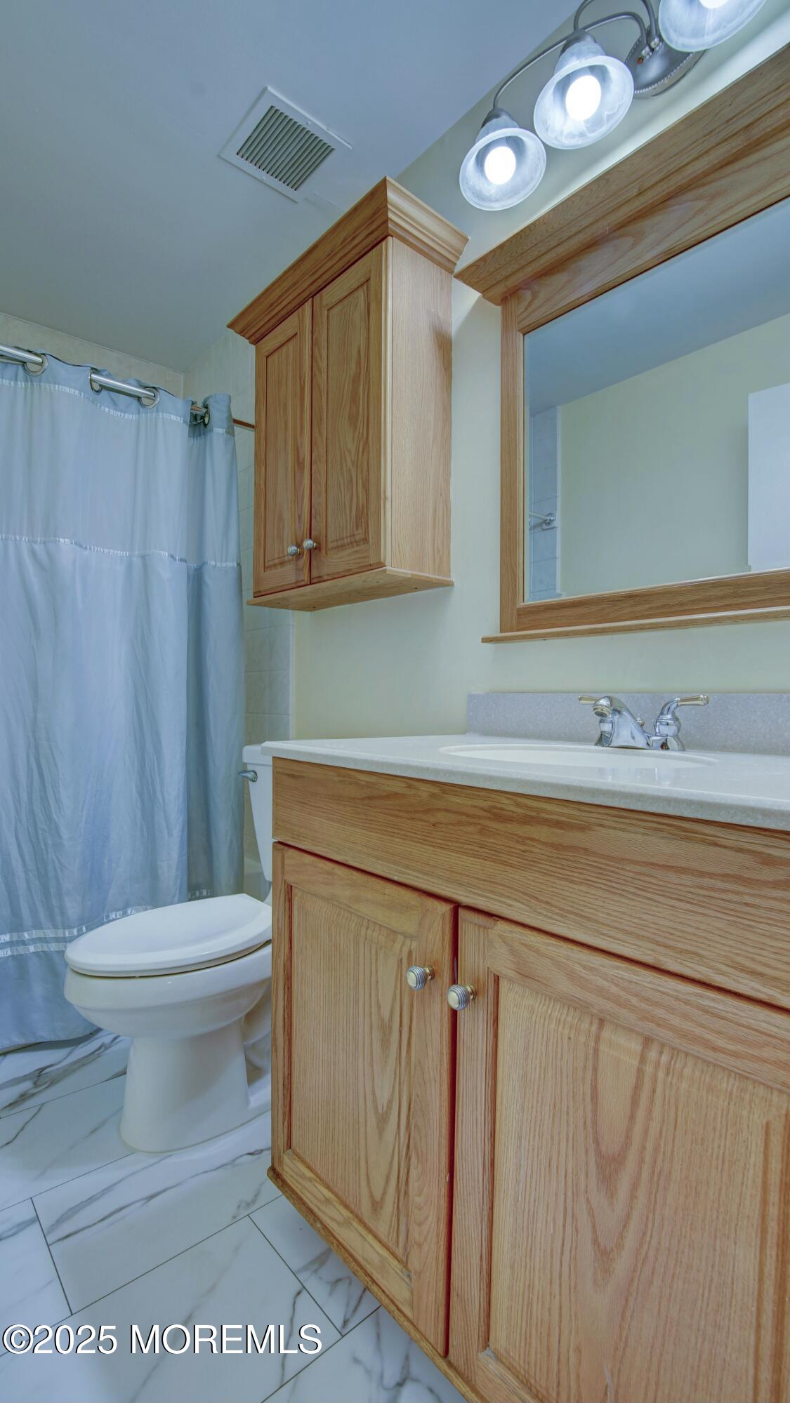 362 Mayfair Place, Morganville, New Jersey image 23