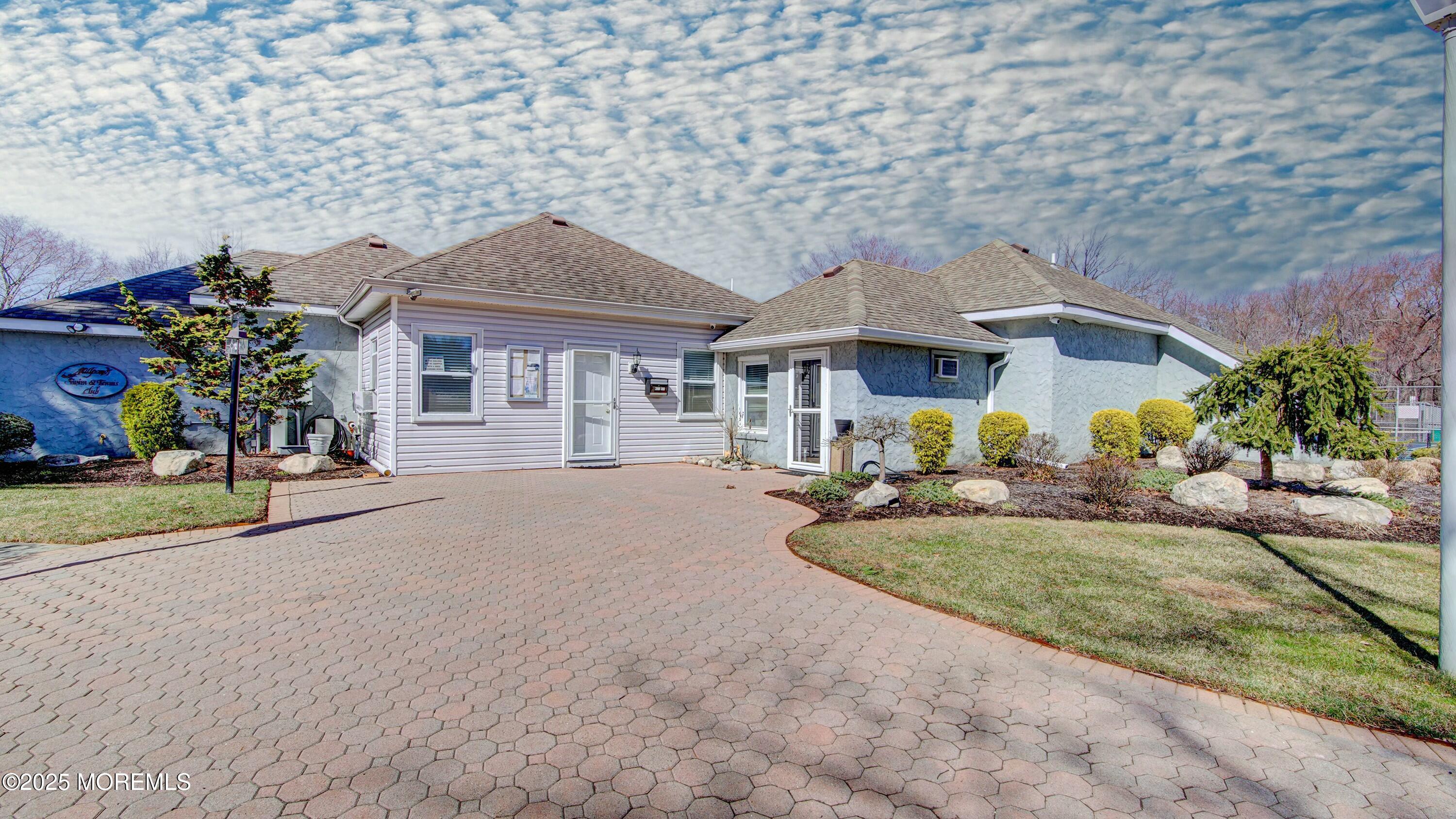 362 Mayfair Place, Morganville, New Jersey image 28