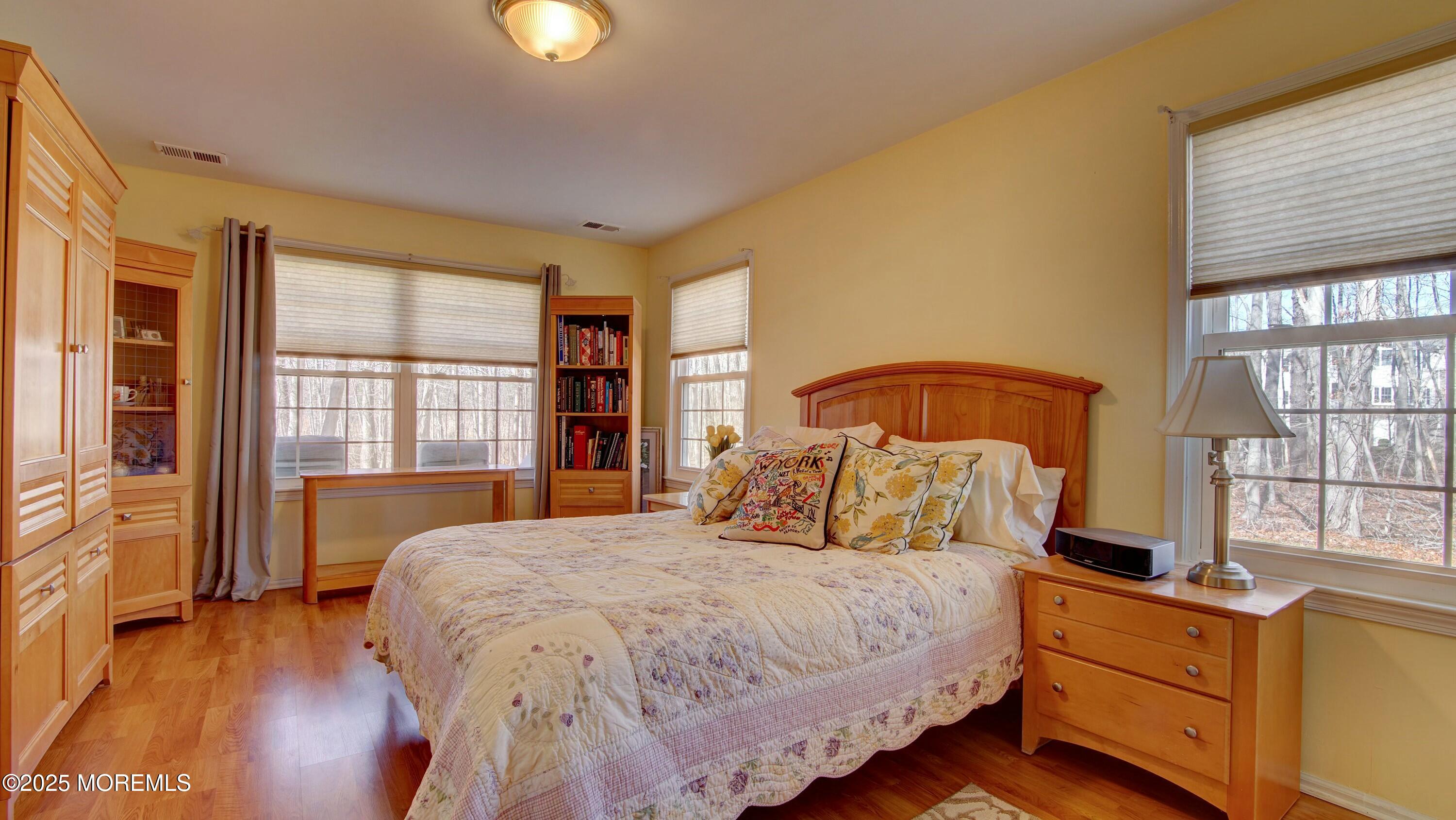 362 Mayfair Place, Morganville, New Jersey image 15