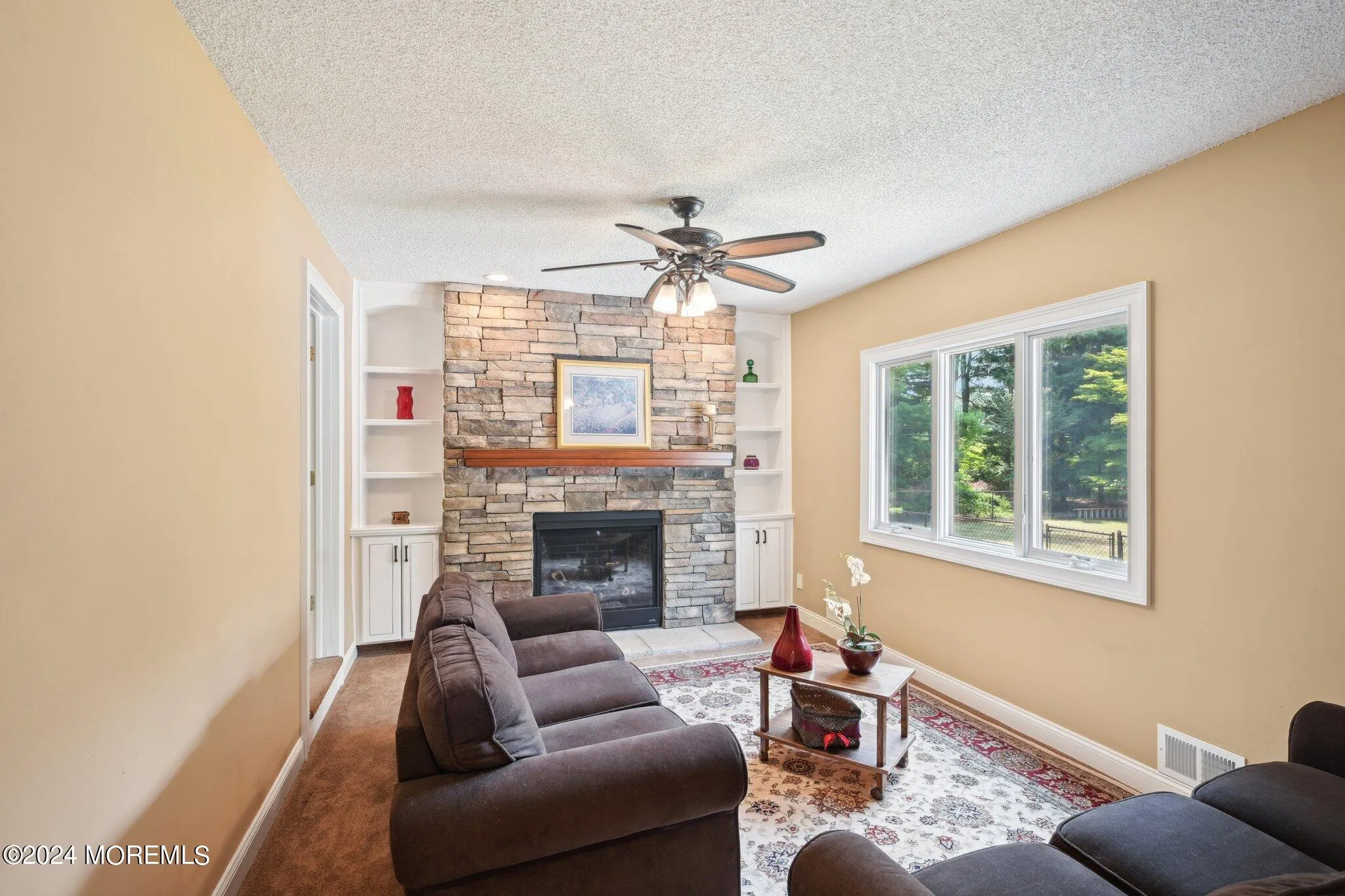 Millstone, New Jersey 08510, United States, 4 Bedrooms Bedrooms, ,3 BathroomsBathrooms,Residential,Pending,49051