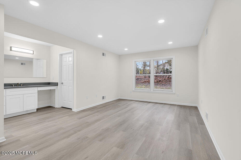1396 Gleniffer Hill Road, Toms River, New Jersey image 20