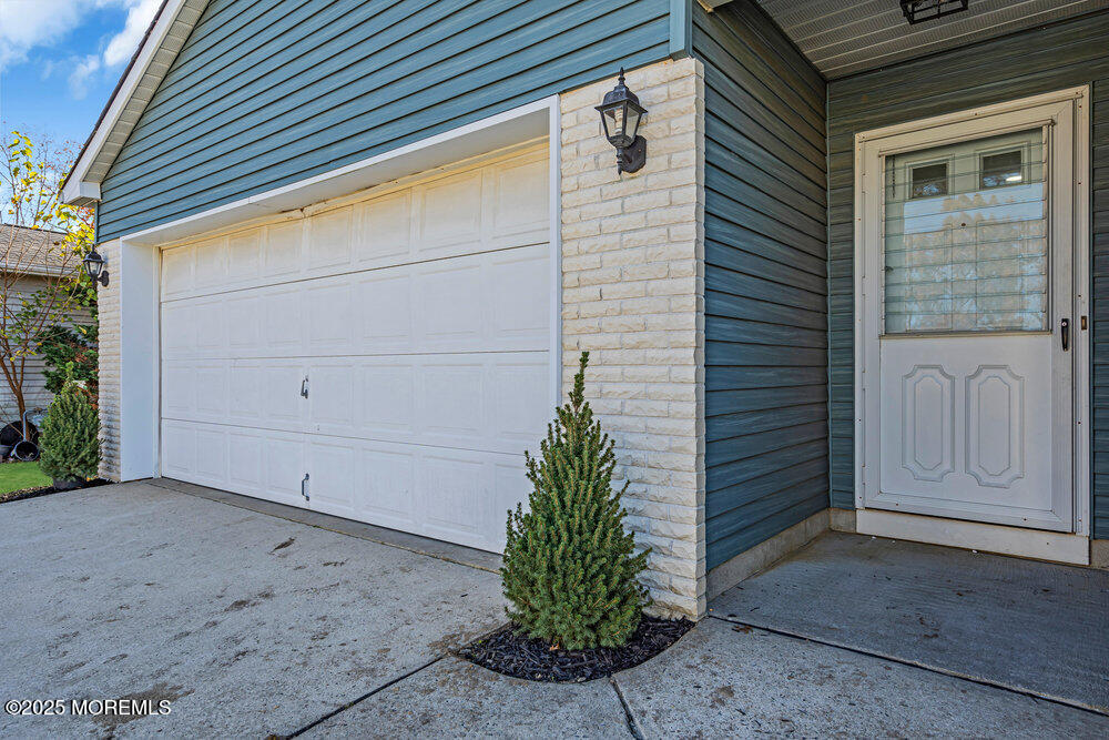 1396 Gleniffer Hill Road, Toms River, New Jersey image 2