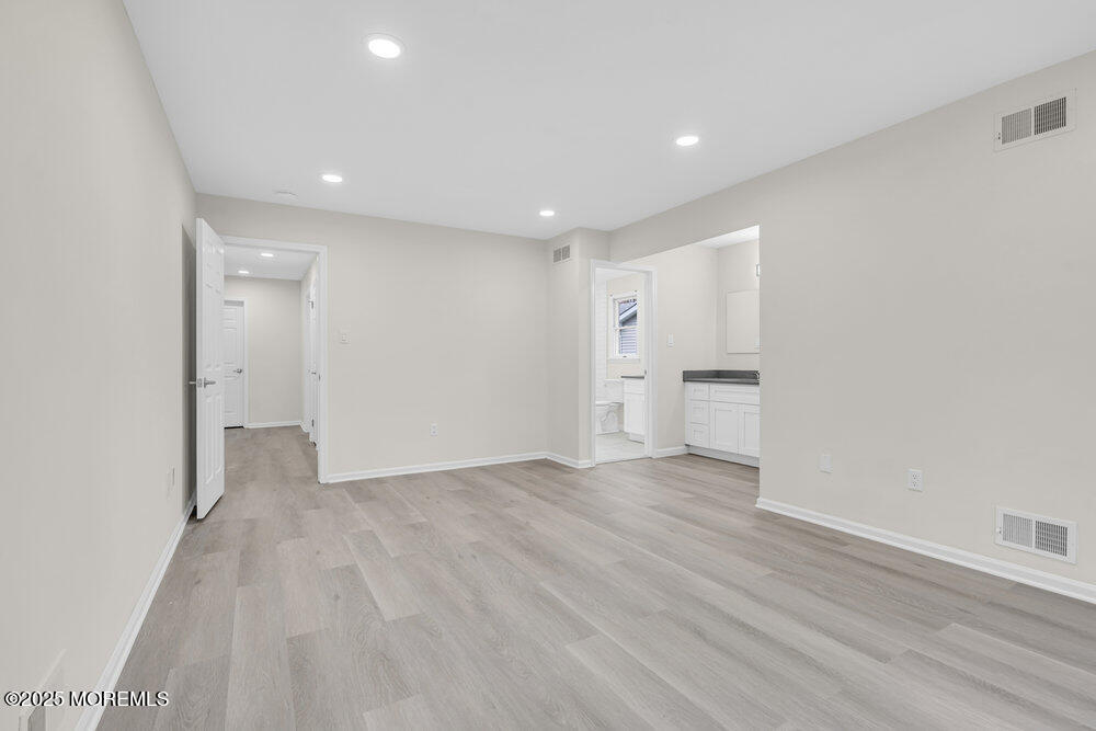 1396 Gleniffer Hill Road, Toms River, New Jersey image 19