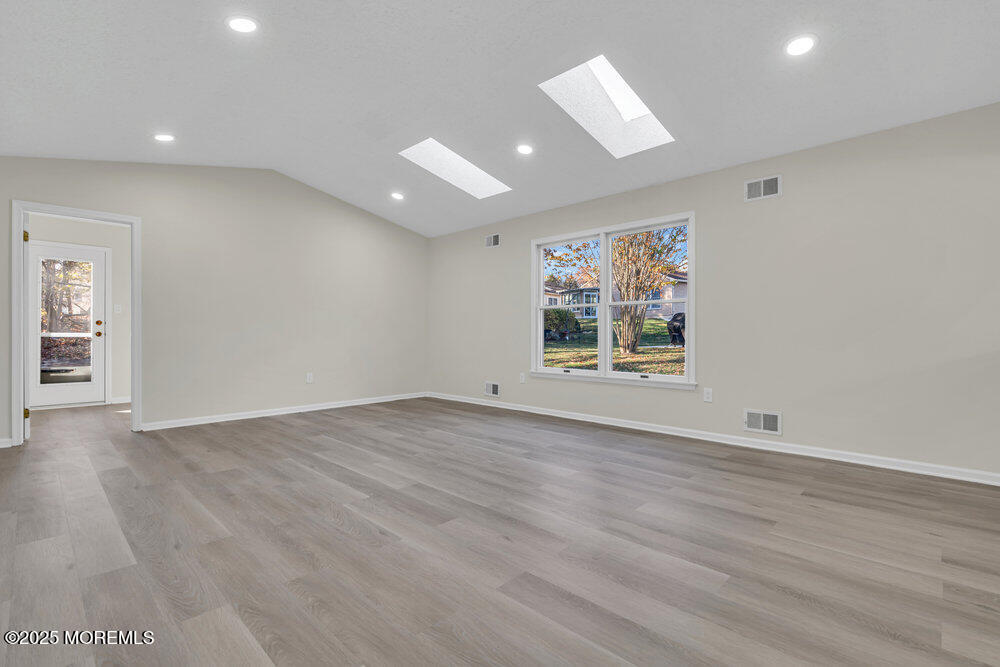 1396 Gleniffer Hill Road, Toms River, New Jersey image 16