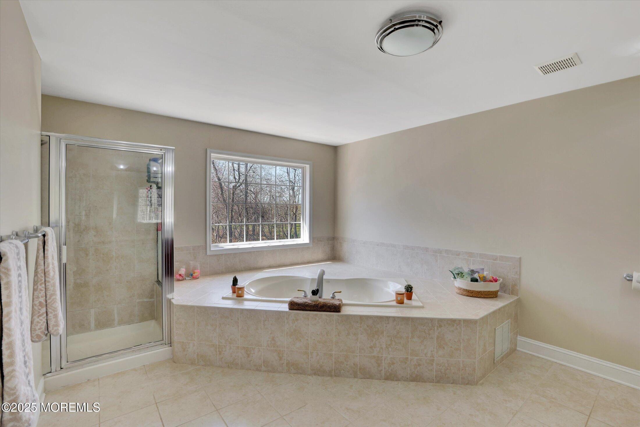 460 Christine Court, Freehold, New Jersey image 22