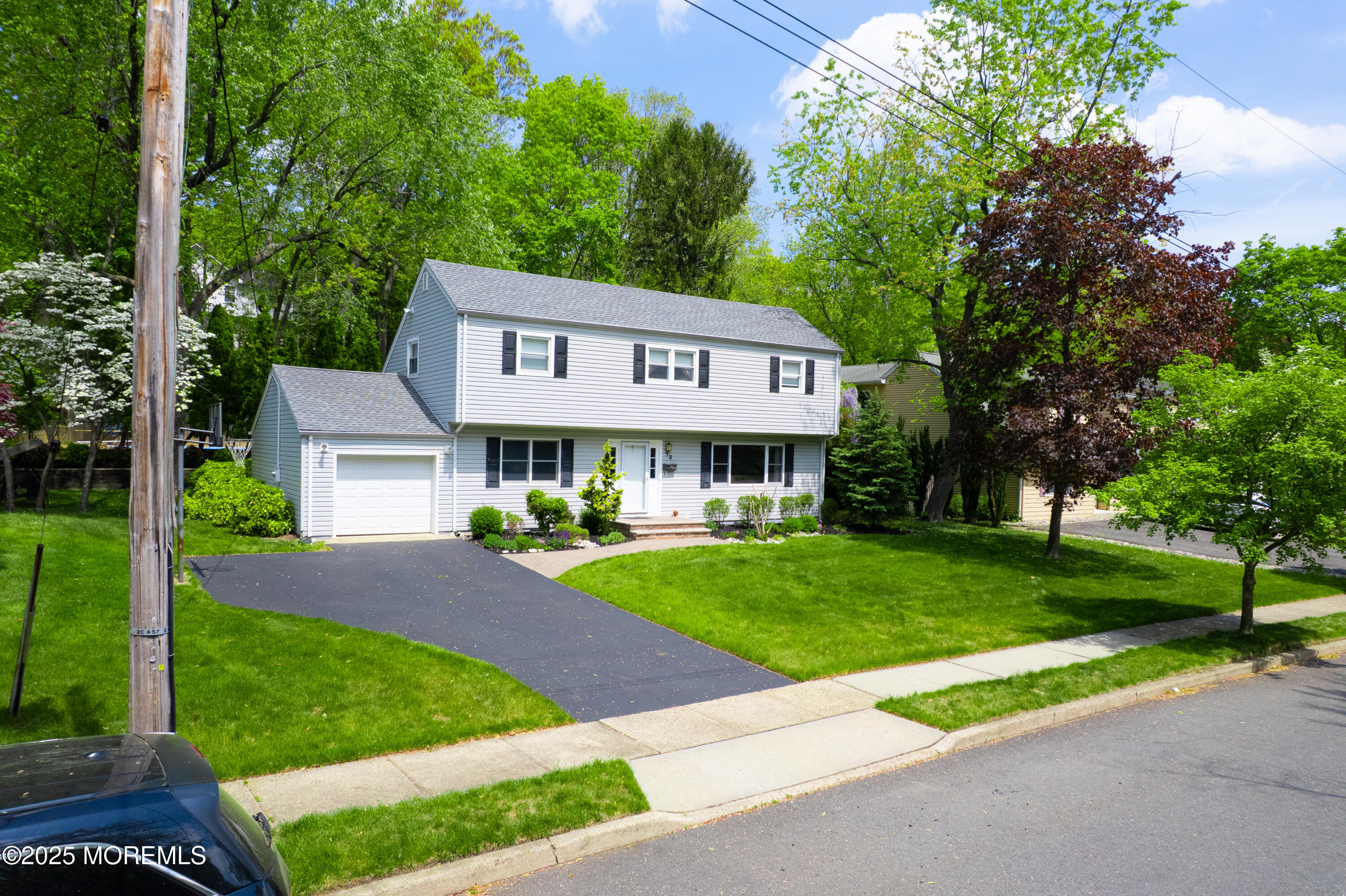 13 Sandalwood Drive, East Brunswick, New Jersey image 4