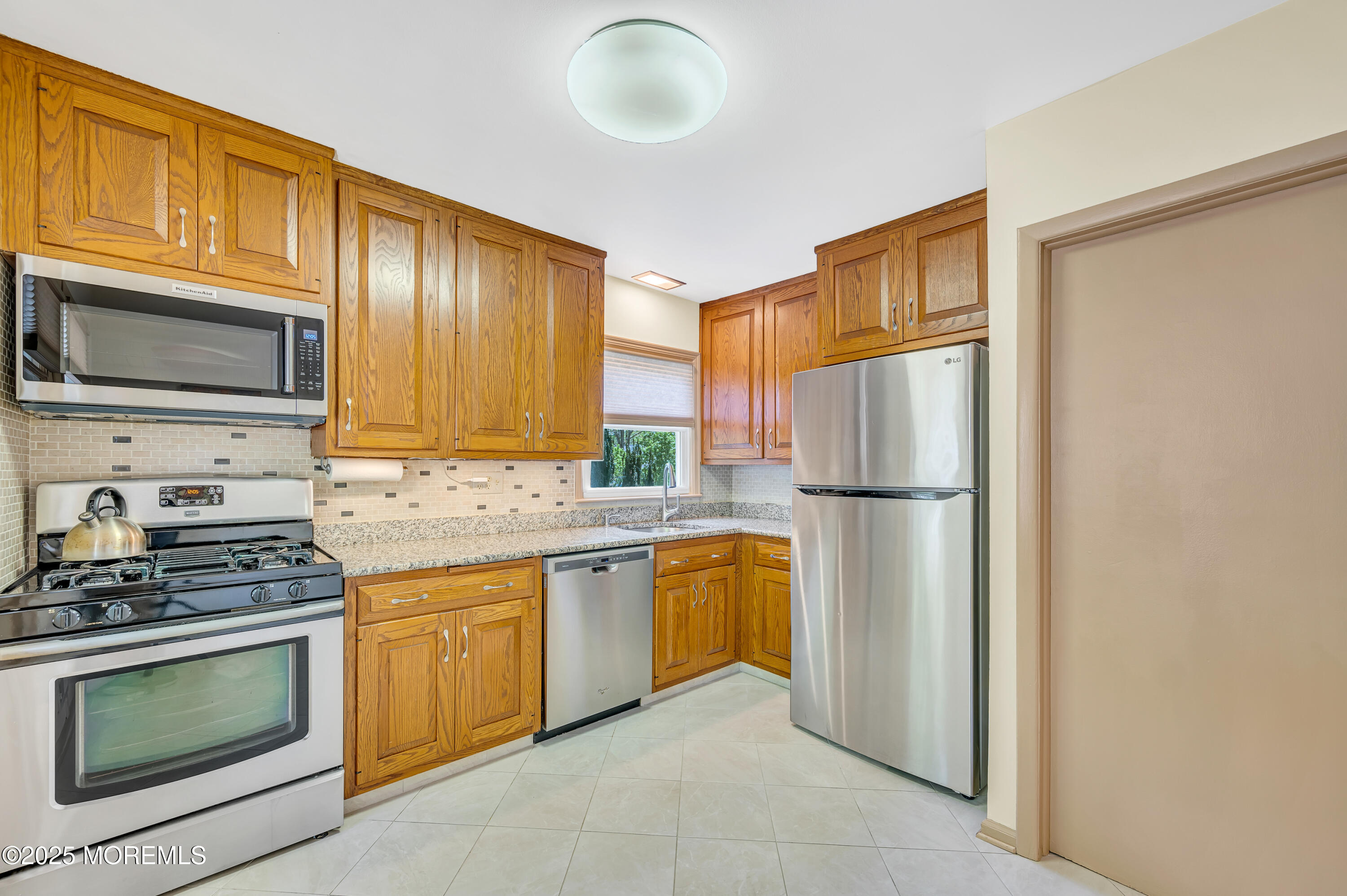 13 Sandalwood Drive, East Brunswick, New Jersey image 20