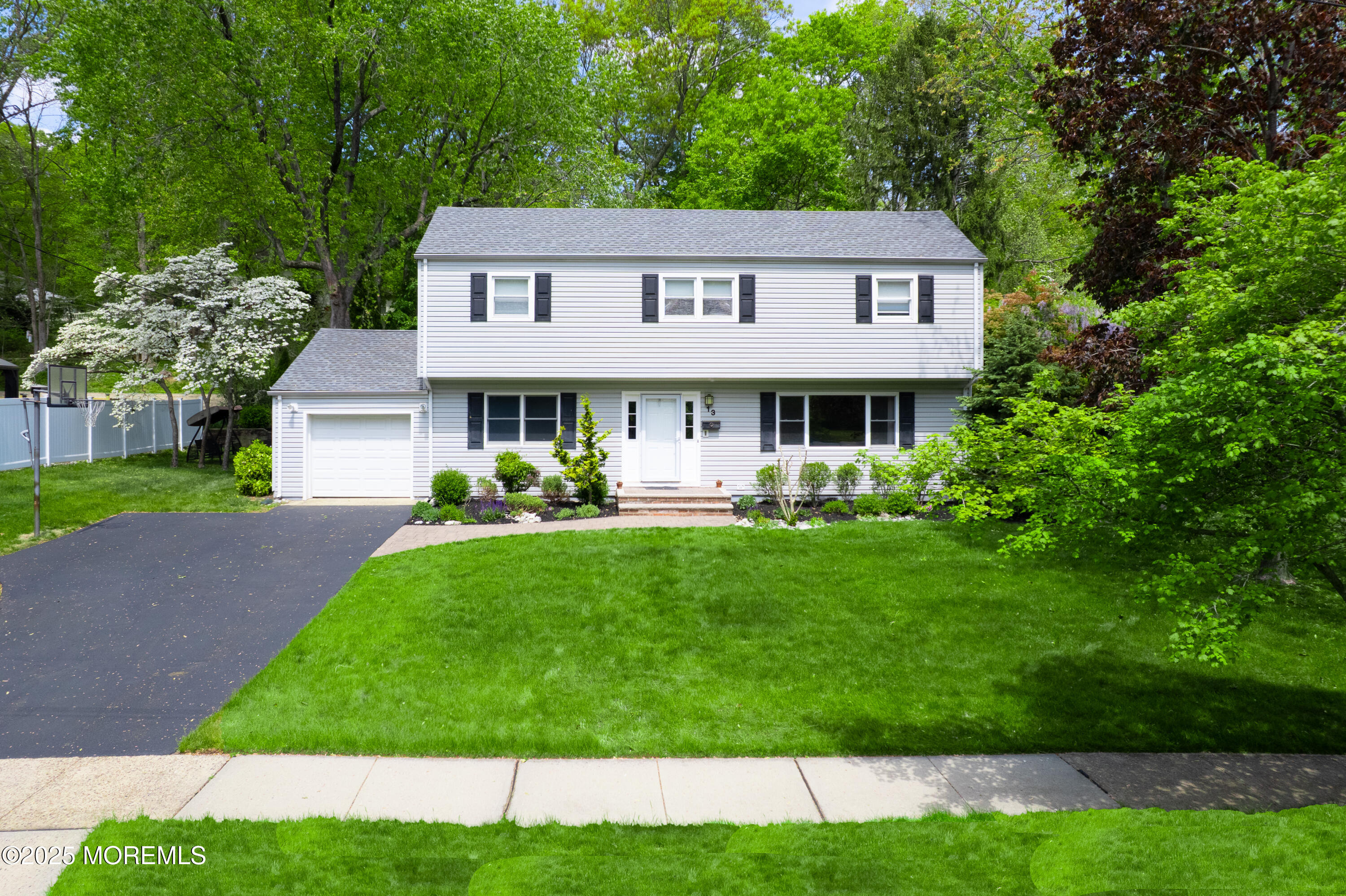 13 Sandalwood Drive, East Brunswick, New Jersey image 2