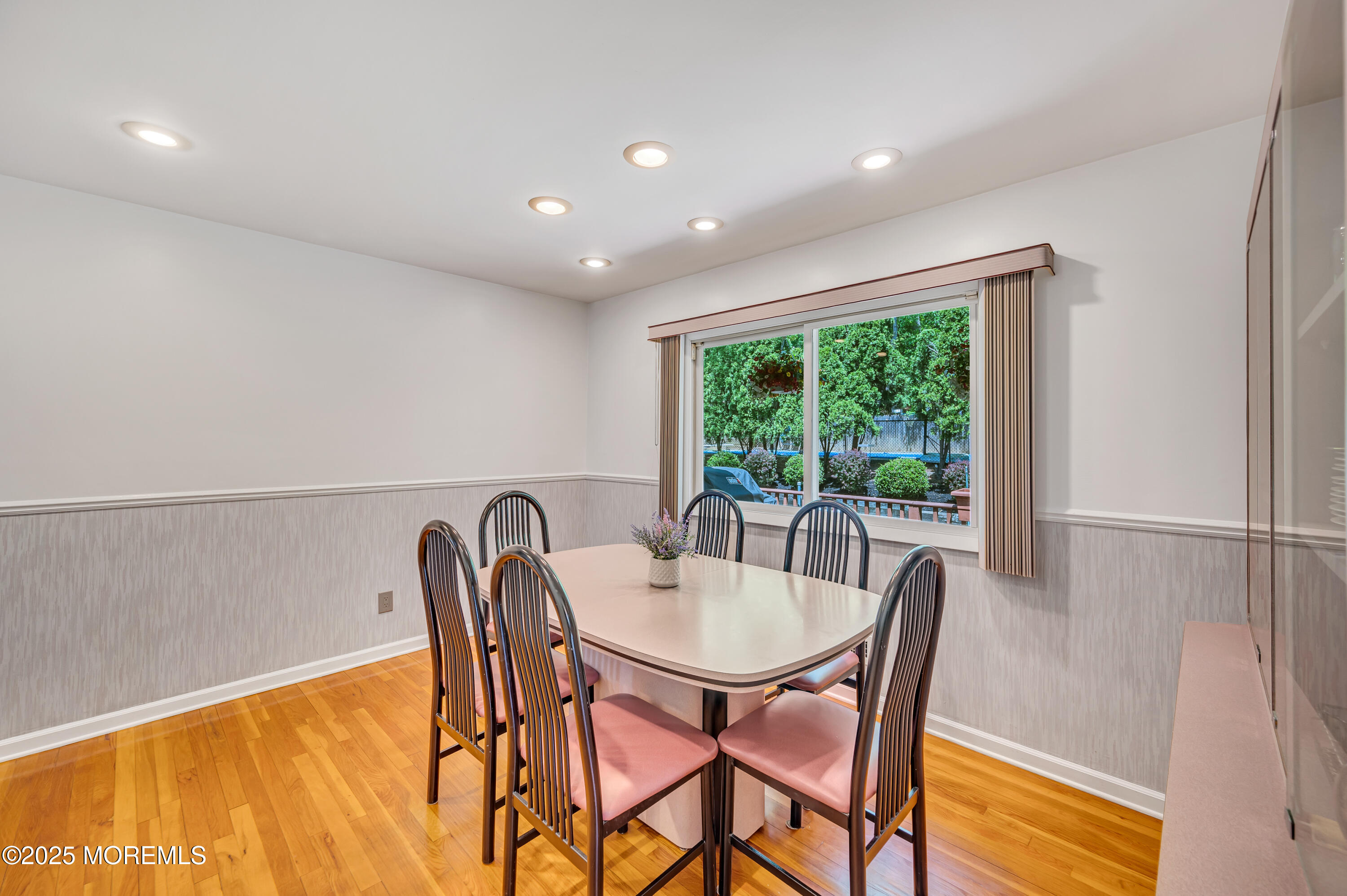 13 Sandalwood Drive, East Brunswick, New Jersey image 16