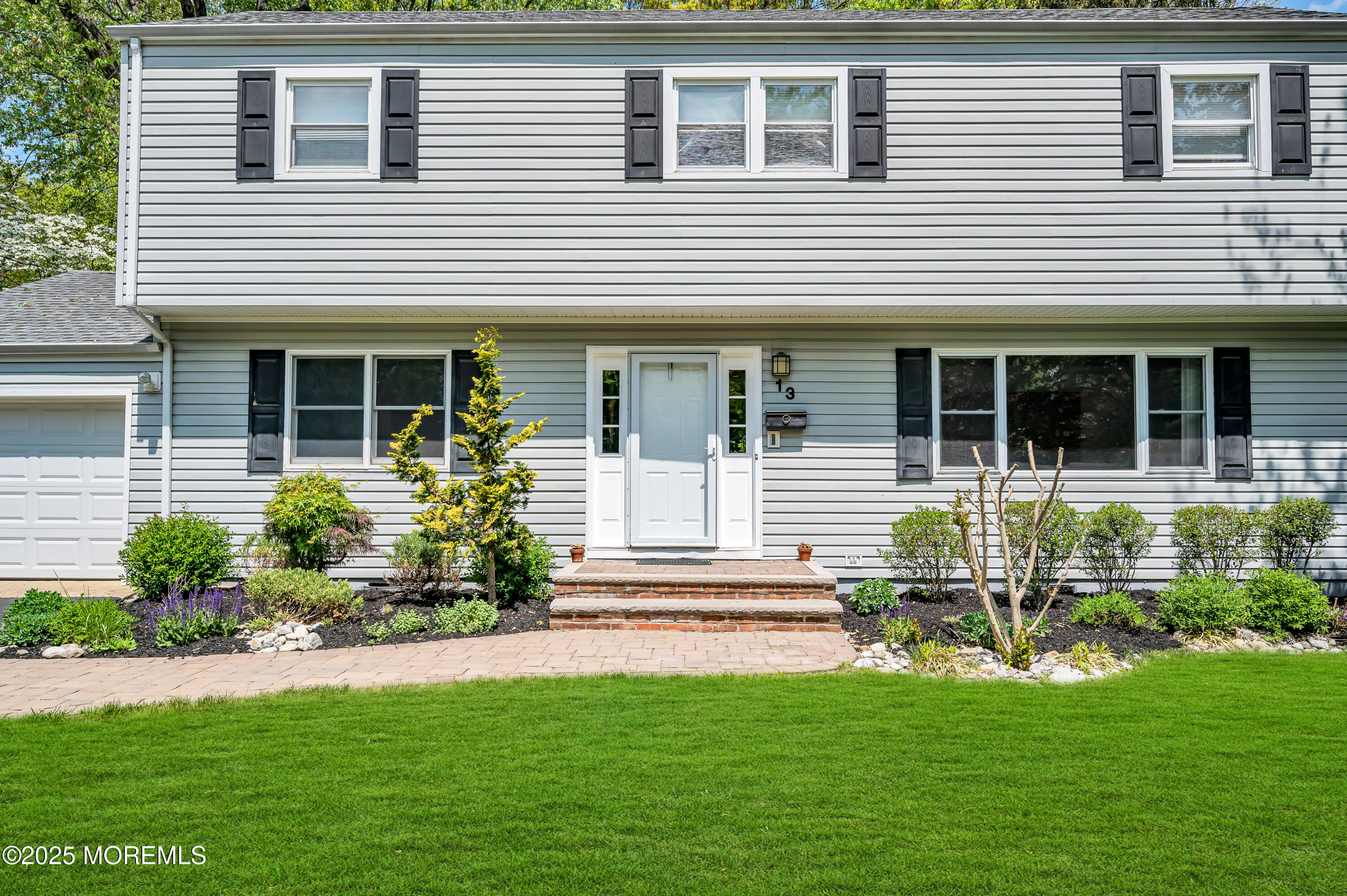 13 Sandalwood Drive, East Brunswick, New Jersey image 3