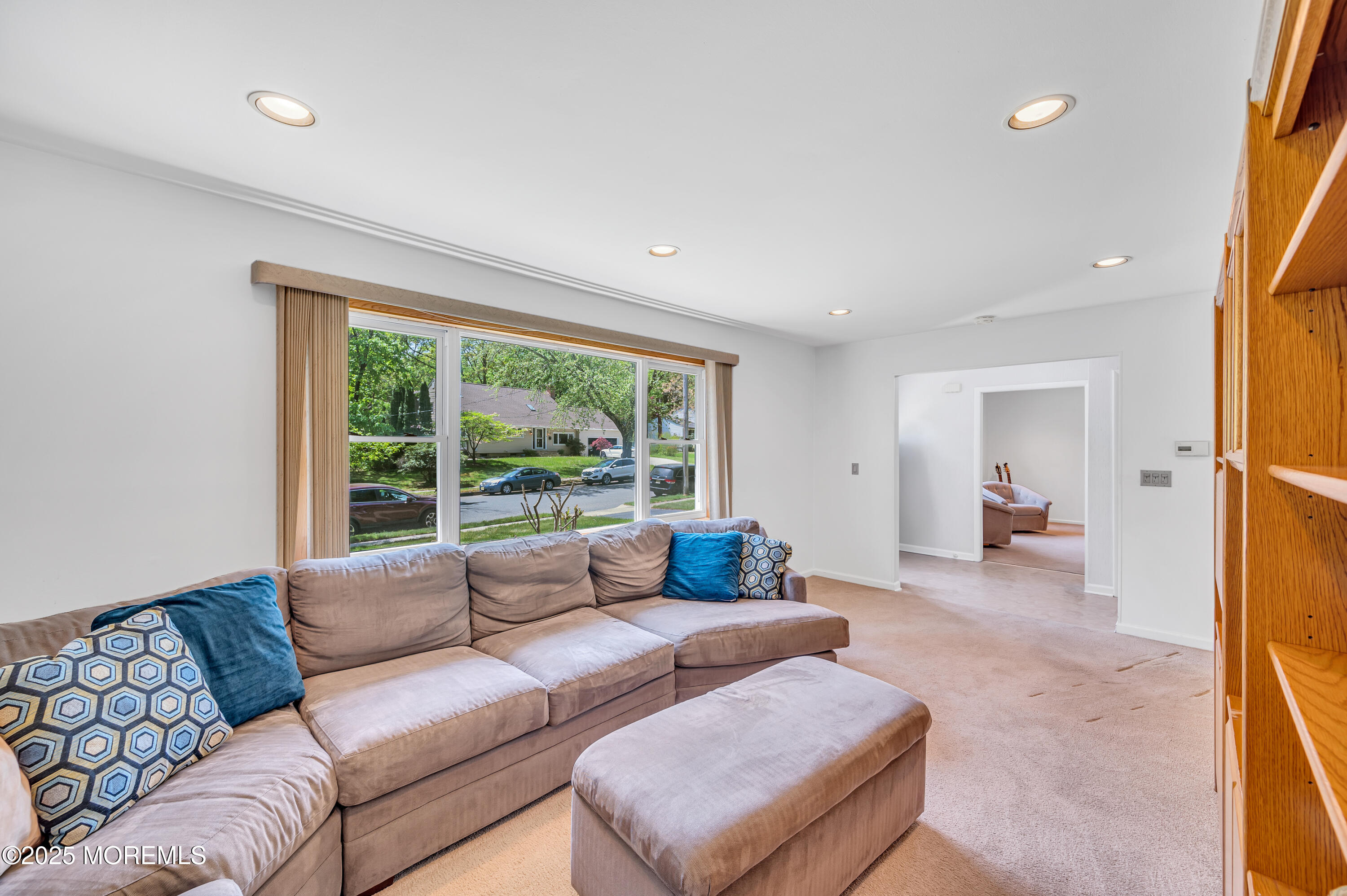 13 Sandalwood Drive, East Brunswick, New Jersey image 12