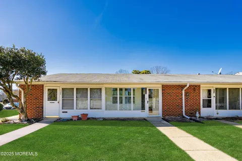 MLS: 22506161