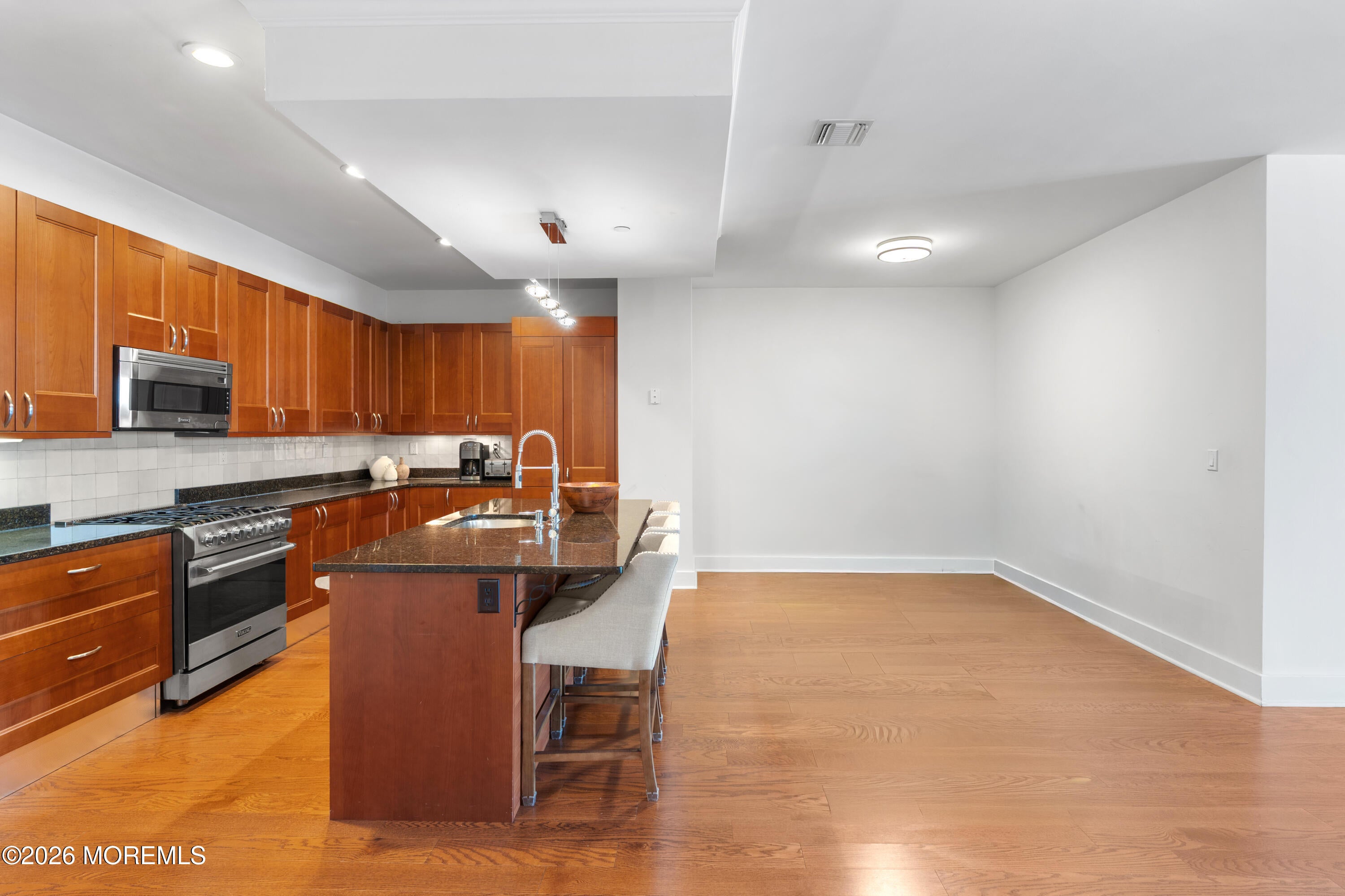 23 Wallace Street 406