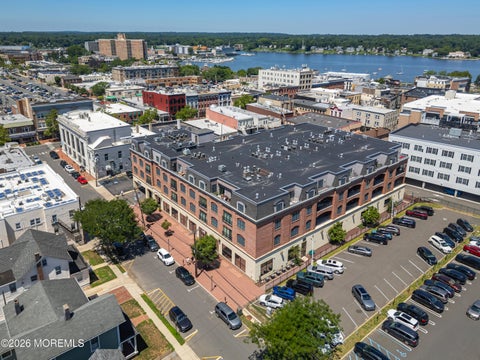Condo For Sale - 23 Wallace Street #406<br/> Monmouth County, Red Bank, NJ 07701