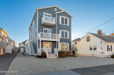 Homes For Rent - 29 4th Avenue<br/> Lavallette, NJ 08735