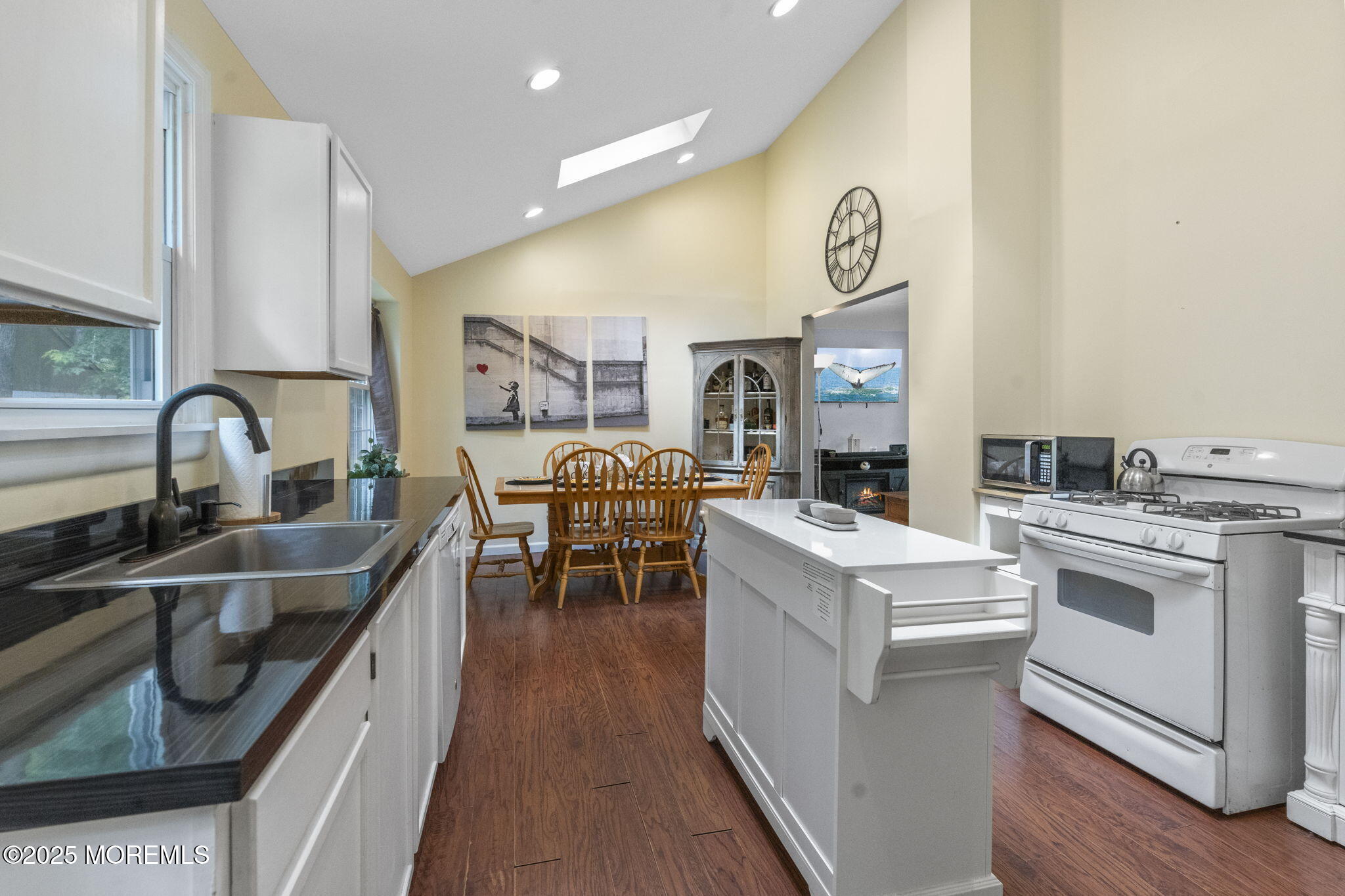 18 Oak Lane, New Egypt, New Jersey image 6