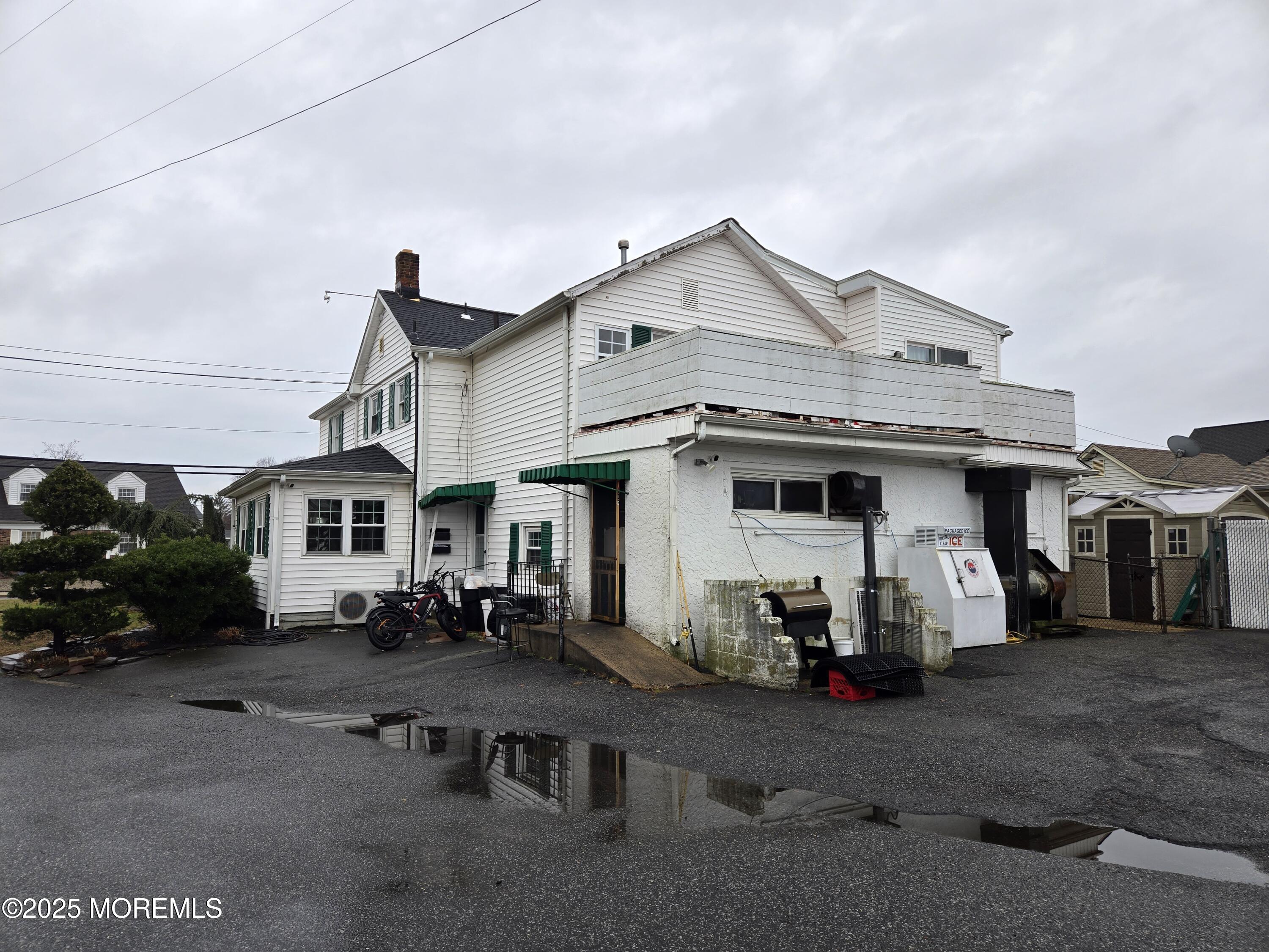 1001 Arnold Avenue