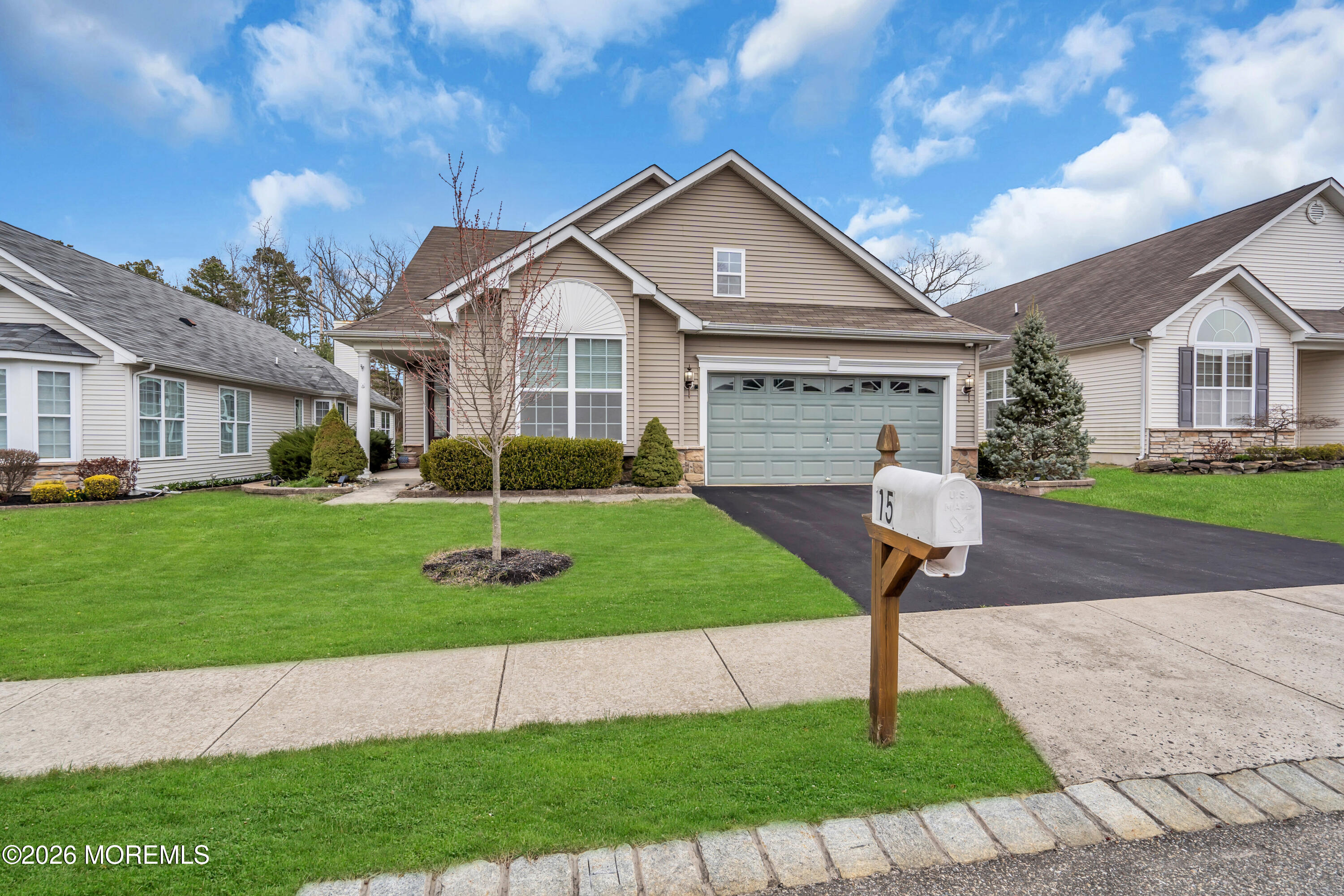 15 Enclave Boulevard