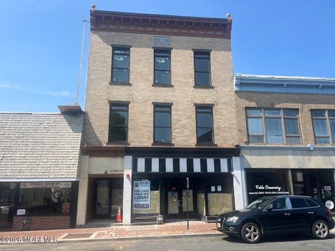 Apartment For Rent - 16 Monmouth Street<br/> Monmouth County, Red Bank, NJ 07701