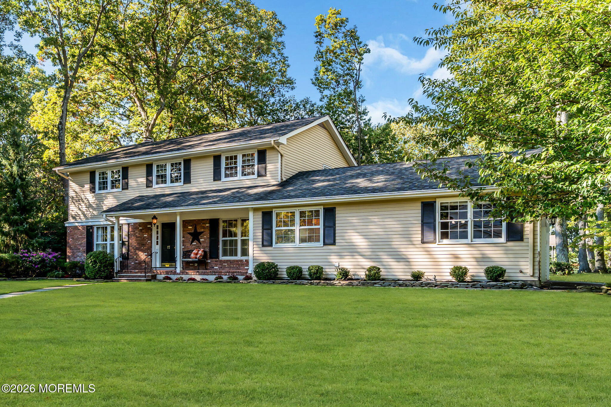 17 Horicon Drive