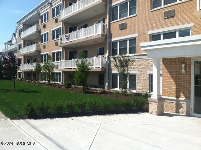 200 Ocean Park Avenue 1c